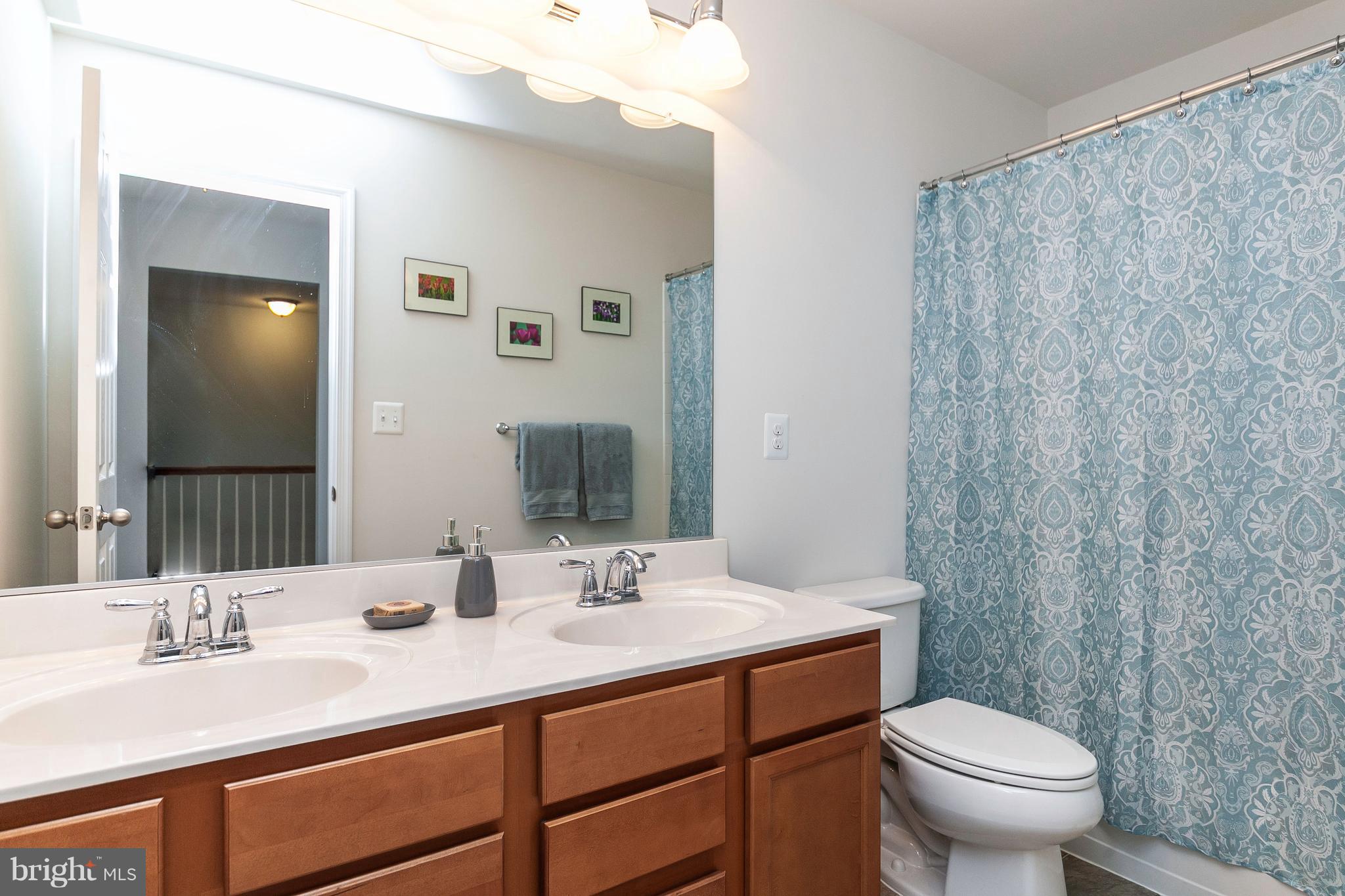 MOUNTAIN VALLEY - Residential