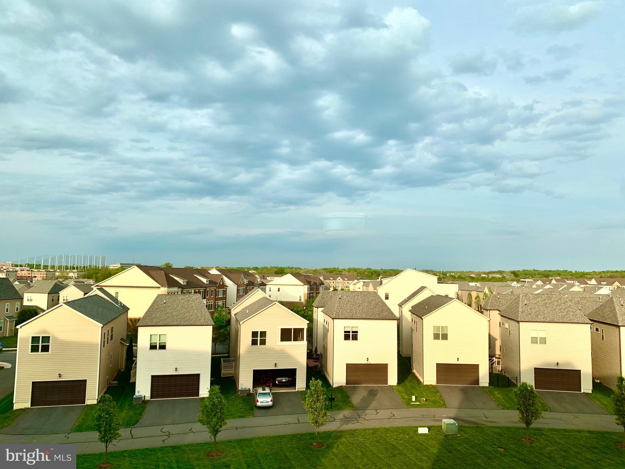 POTOMAC GREEN CONDOMINIUM - Residential