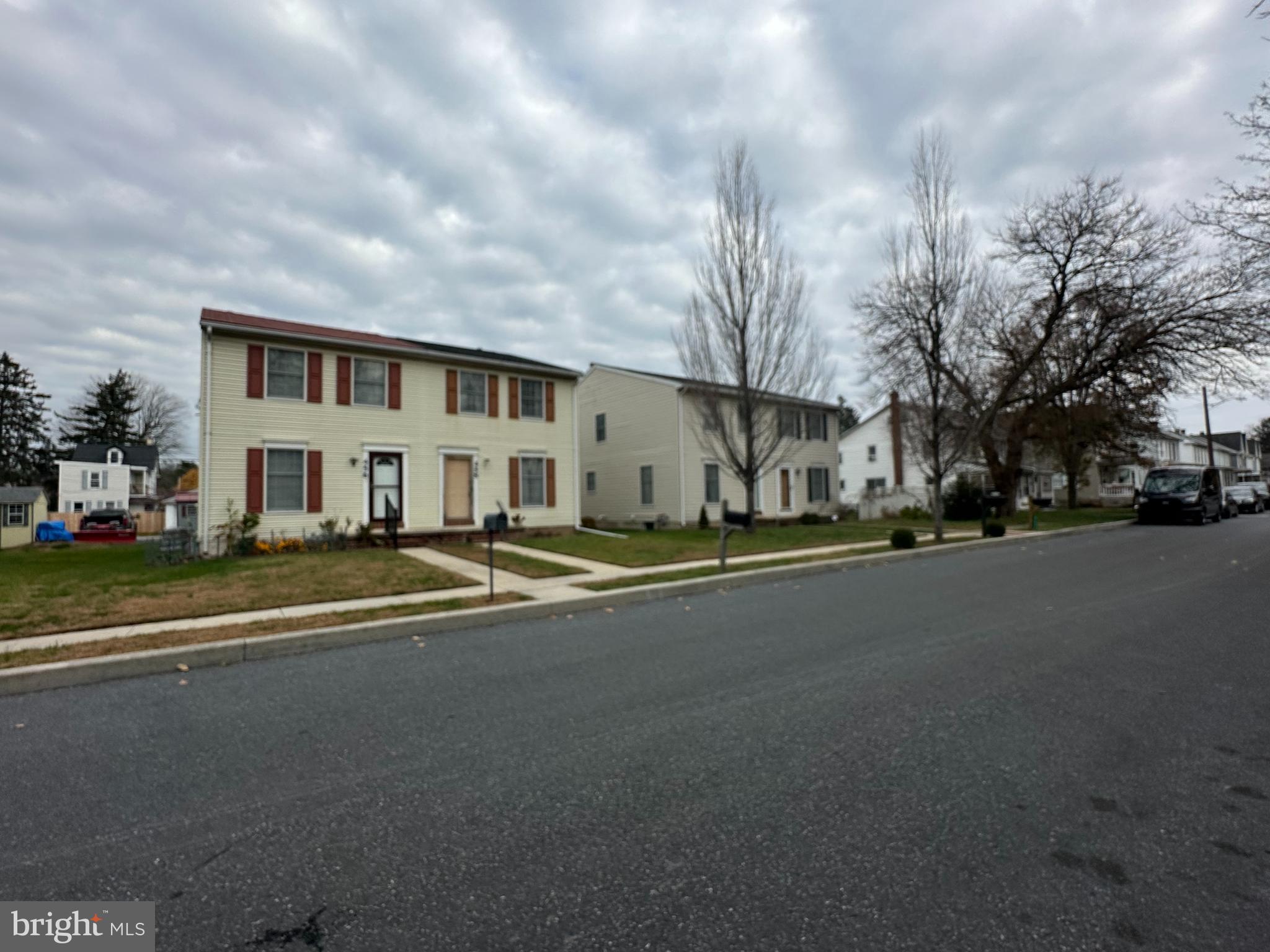 458 ELIZABETH STREET