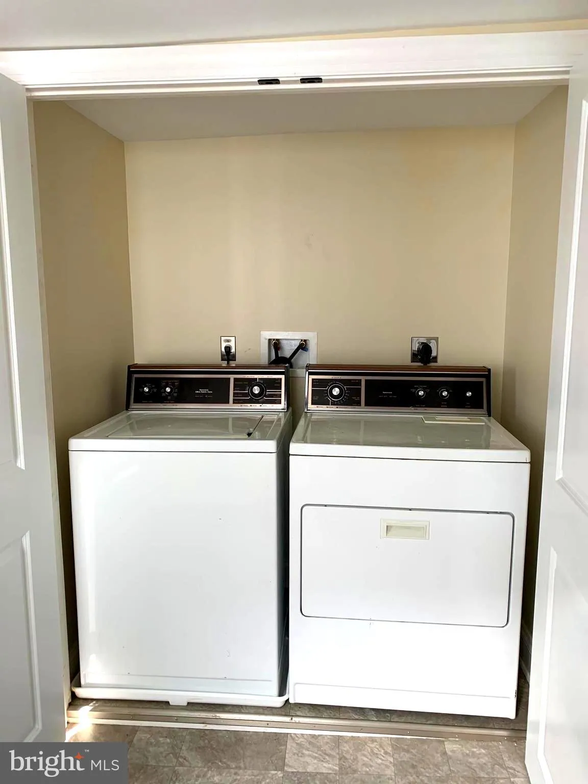 Boonsboro, Maryland 21713, United States, 3 Bedrooms Bedrooms, ,1 BathroomBathrooms,Residential,Active,6915