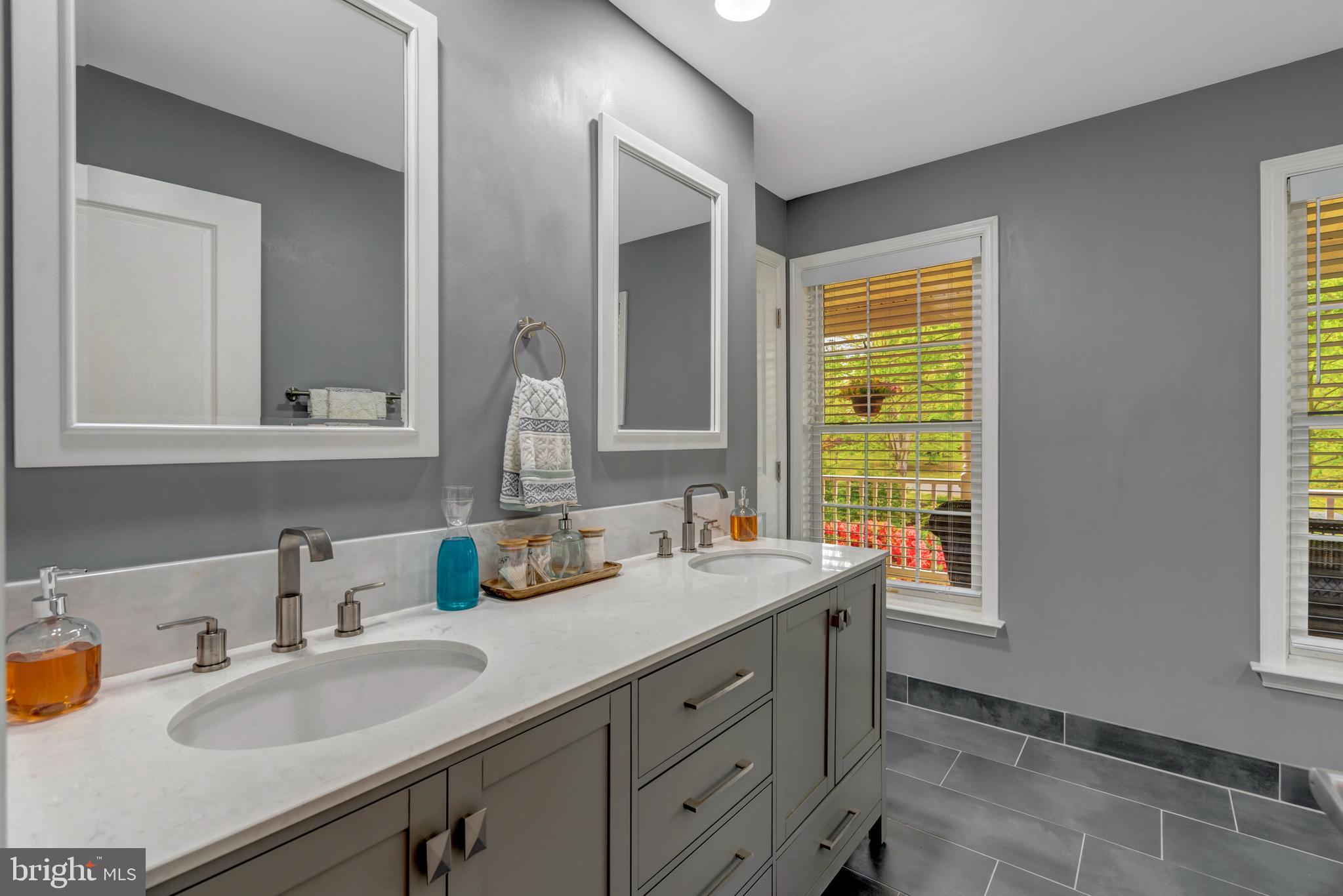 DEER VALLEY - Residential