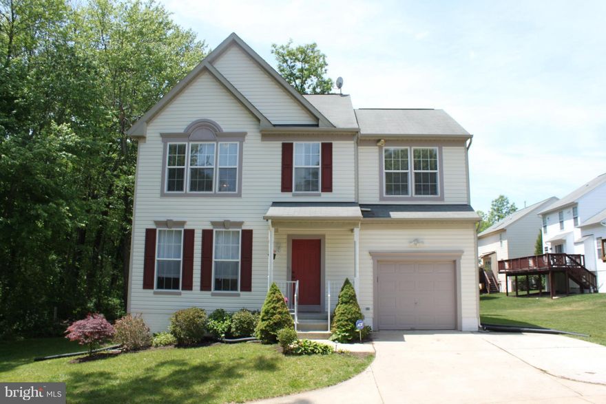 Serene & Spacious! 4 BR, 3.5 BA. COLONIAL W/ LARGE DECK & 1 CAR GARAGE. NESTLED ON A PRIV. CUL-DE-SAC in Glyndon!  FEATURES: SUN-LIT LR, FORMAL DINING RM. W/ 3' EXTENSION, EAT-IN KIT. W/ ISLAND & BREAKFAST RM, 2 STORY FAM RM W/ FP., GENEROUS SIZE BRS., MBR. W/ WALK-IN CLOSET & GARDEN BATH.  FINISHED LWR LVL W/ REC RM W/ WET-BAR & FULL BATH. MULCHED PLAY AREA IN YARD & BOARDERS WOODS!
