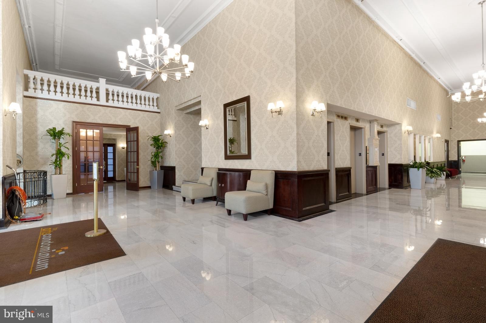 AVENUE OF THE ARTS - Residential