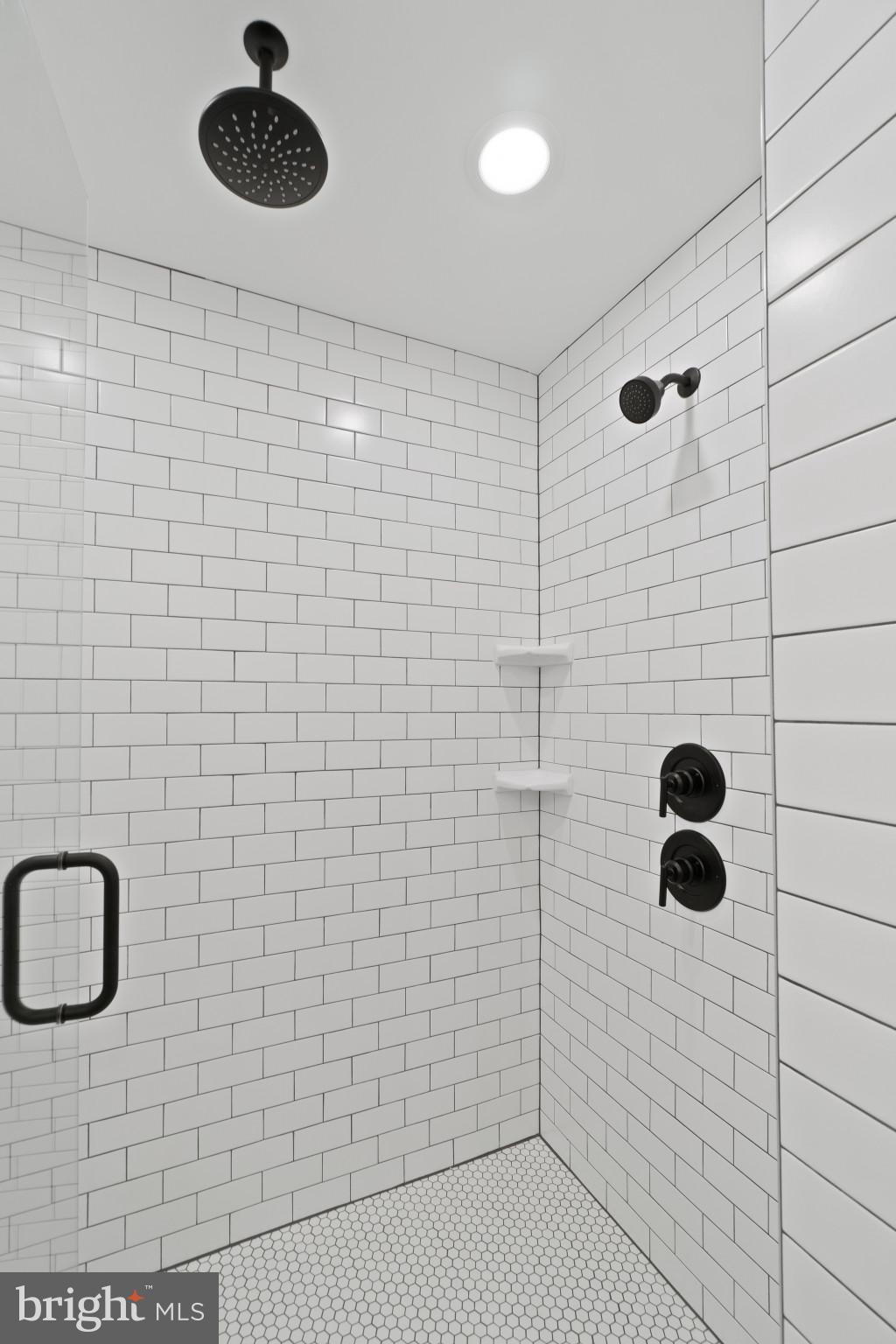 BUTCHERS HILL - Residential