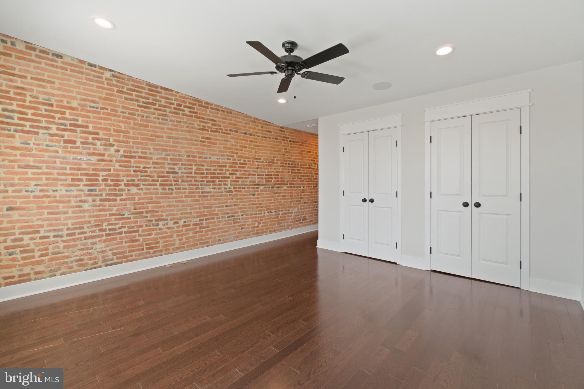 BUTCHERS HILL - Residential