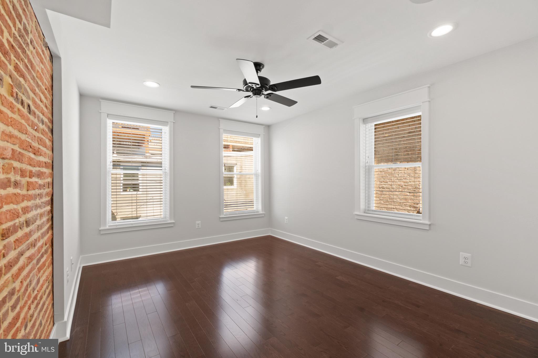 BUTCHERS HILL - Residential