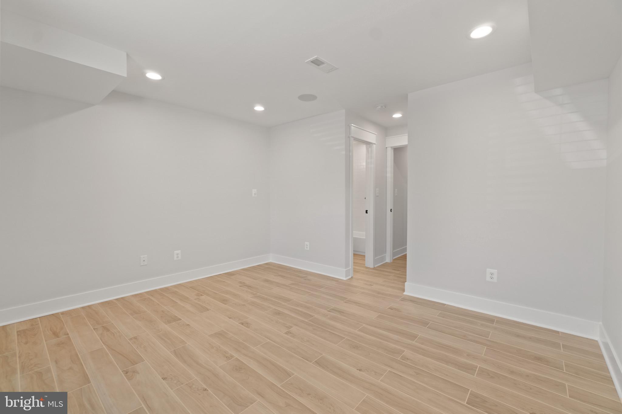 BUTCHERS HILL - Residential