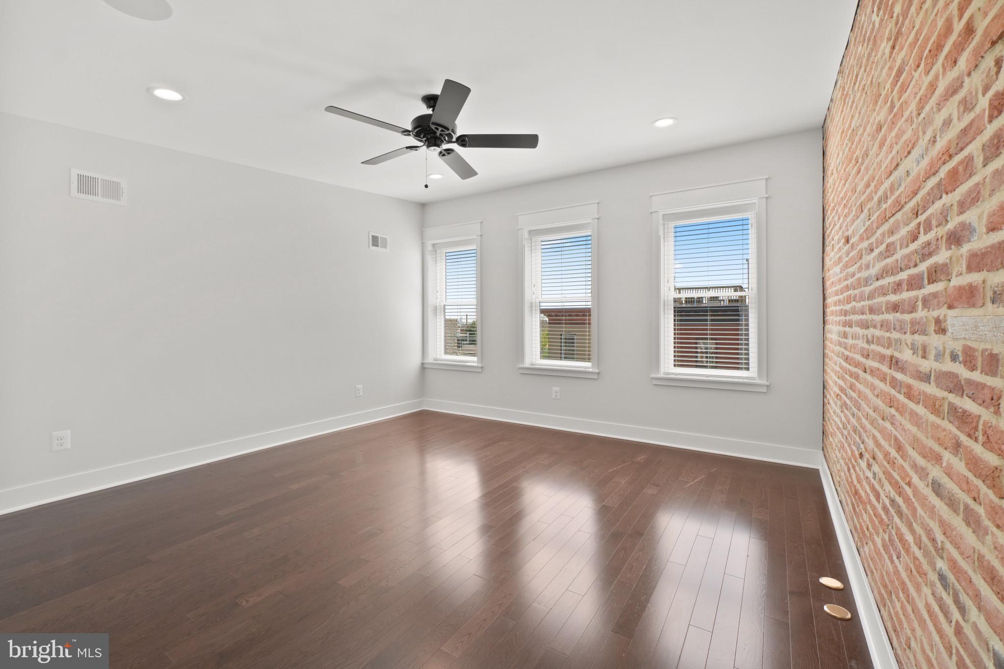 BUTCHERS HILL - Residential