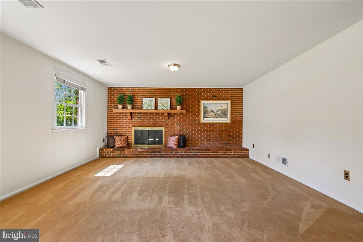 TYSONS GREEN - Residential