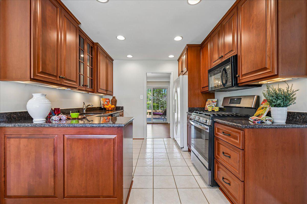 TYSONS GREEN - Residential