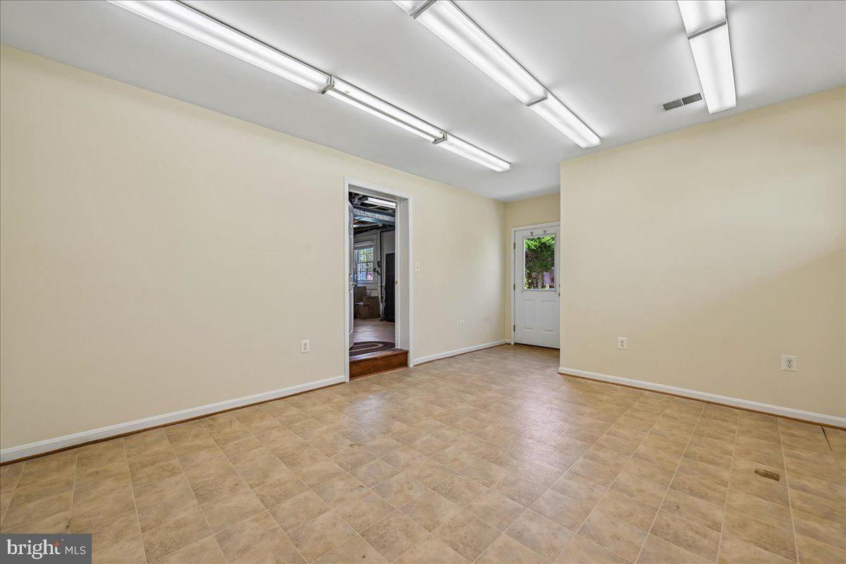 TYSONS GREEN - Residential