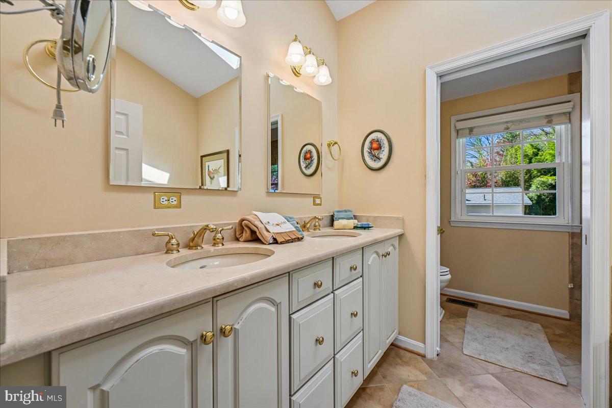 TYSONS GREEN - Residential