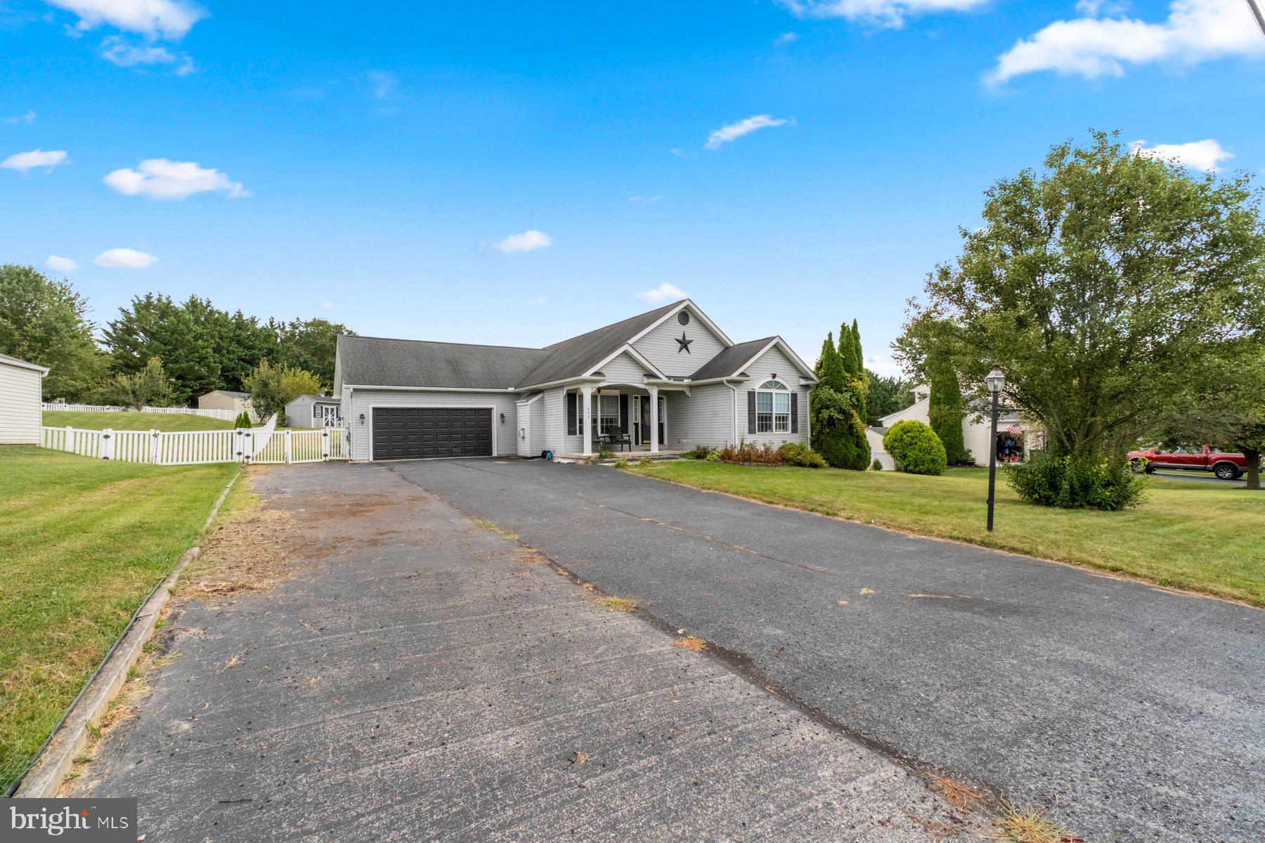 440 SUNSET DRIVE