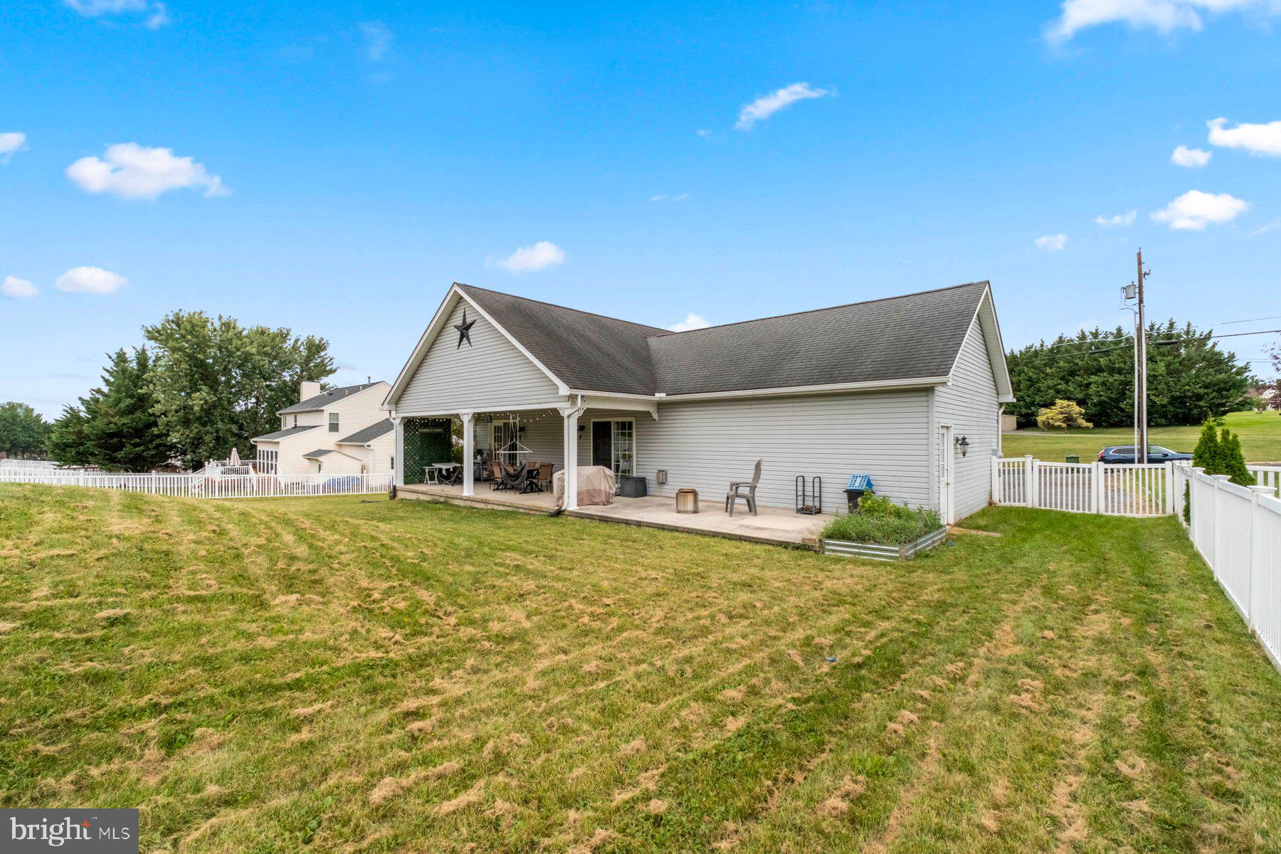 440 SUNSET DRIVE