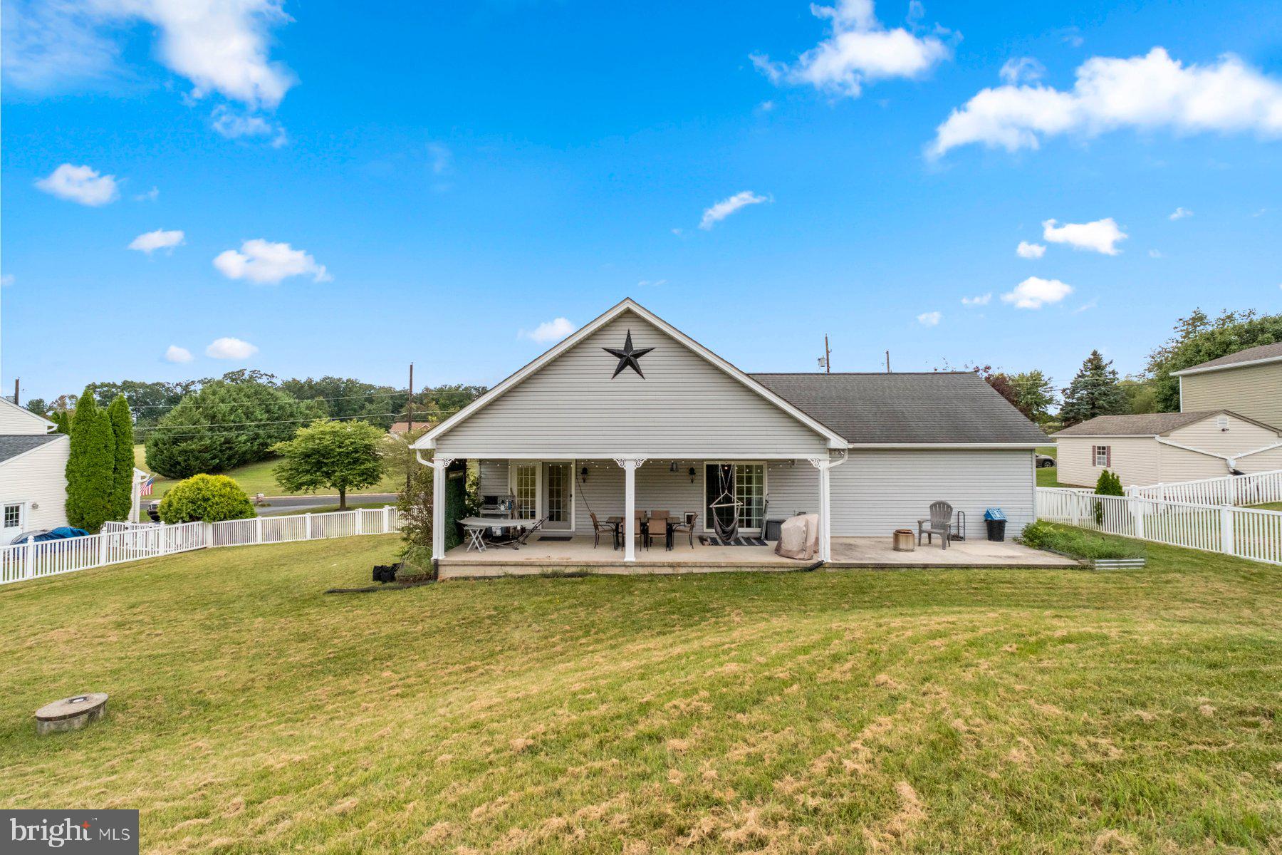440 SUNSET DRIVE