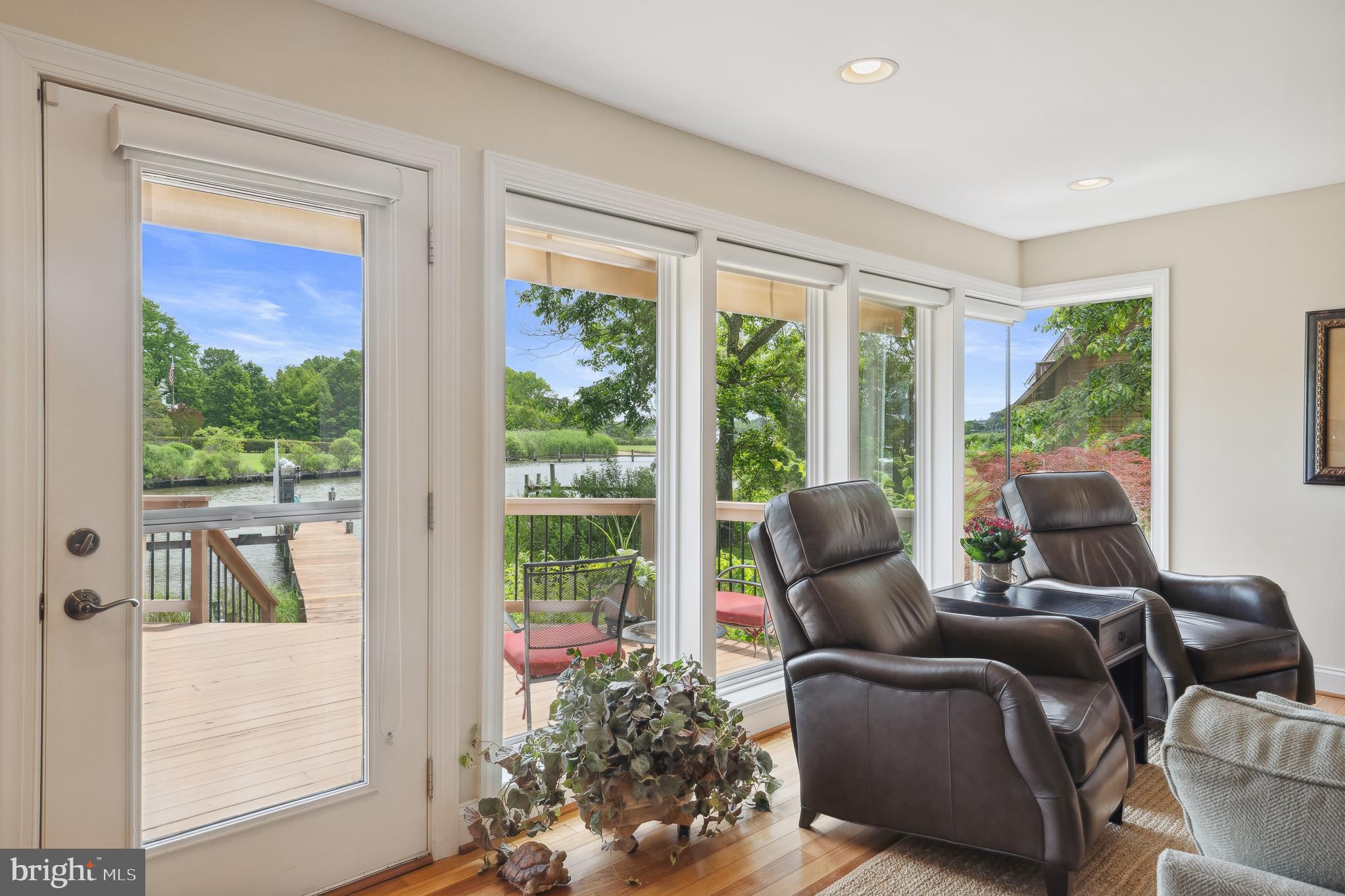 QUAY HARBOUR COMMUNITY - Residential