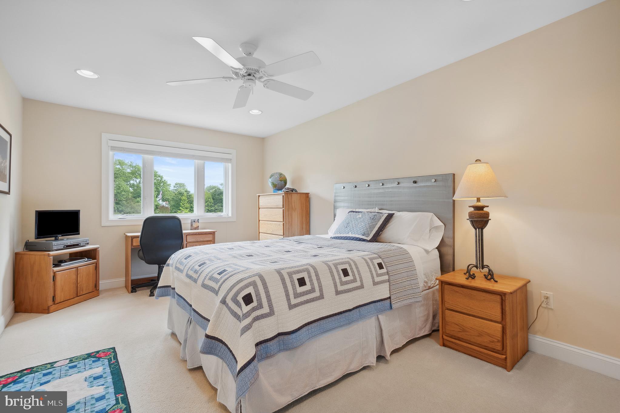 QUAY HARBOUR COMMUNITY - Residential