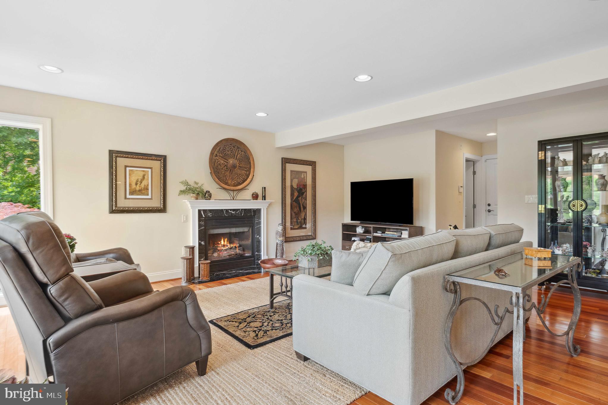 QUAY HARBOUR COMMUNITY - Residential