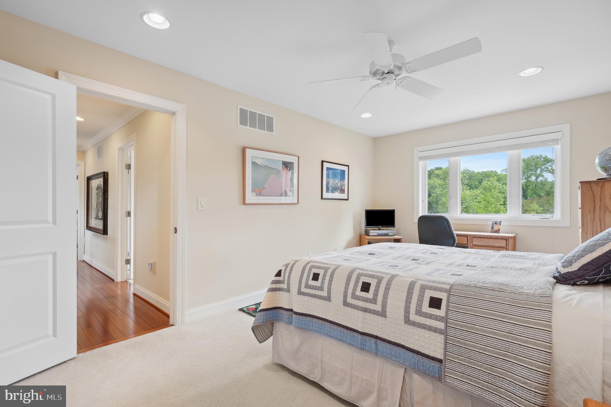 QUAY HARBOUR COMMUNITY - Residential