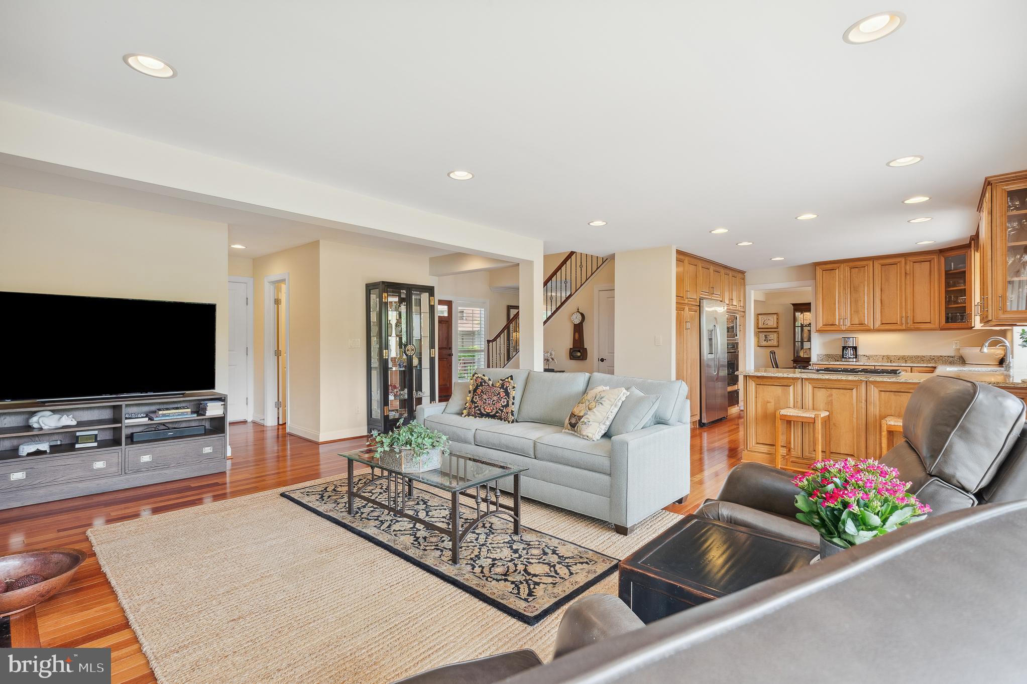 QUAY HARBOUR COMMUNITY - Residential