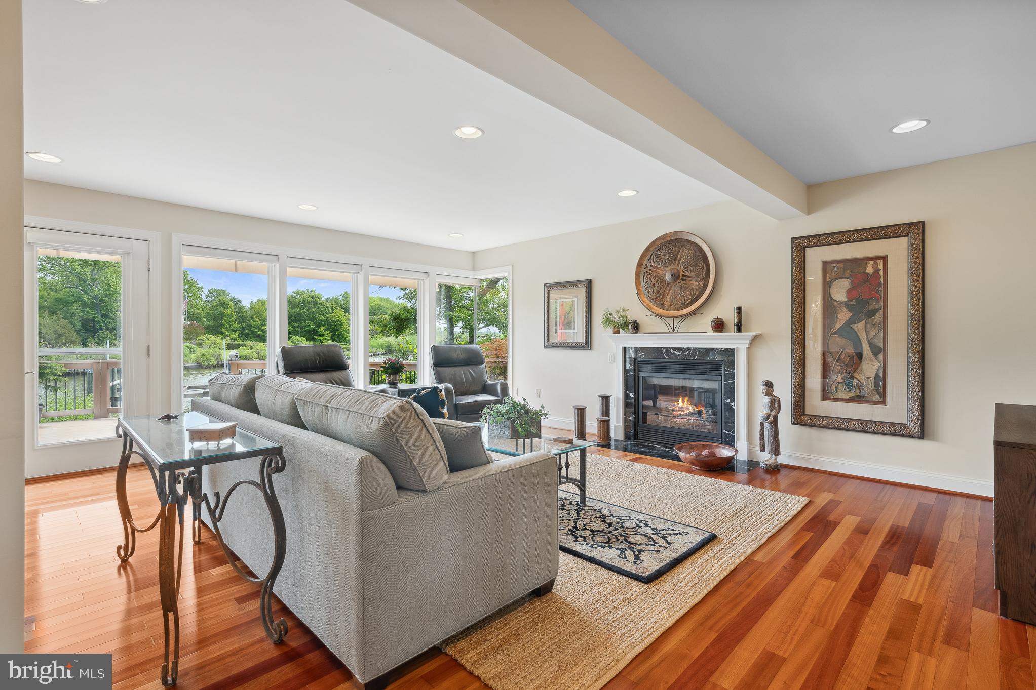 1028 SANDPIPER LANE