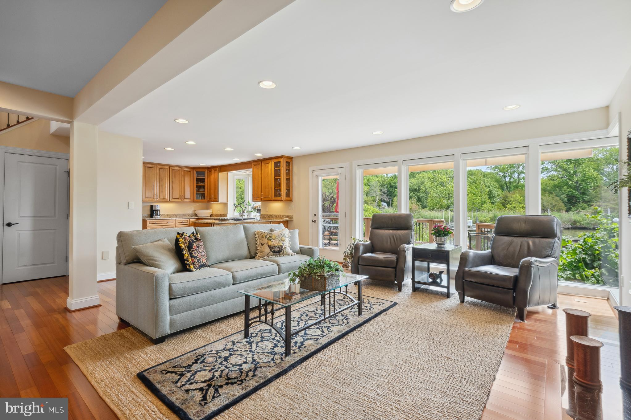 QUAY HARBOUR COMMUNITY - Residential