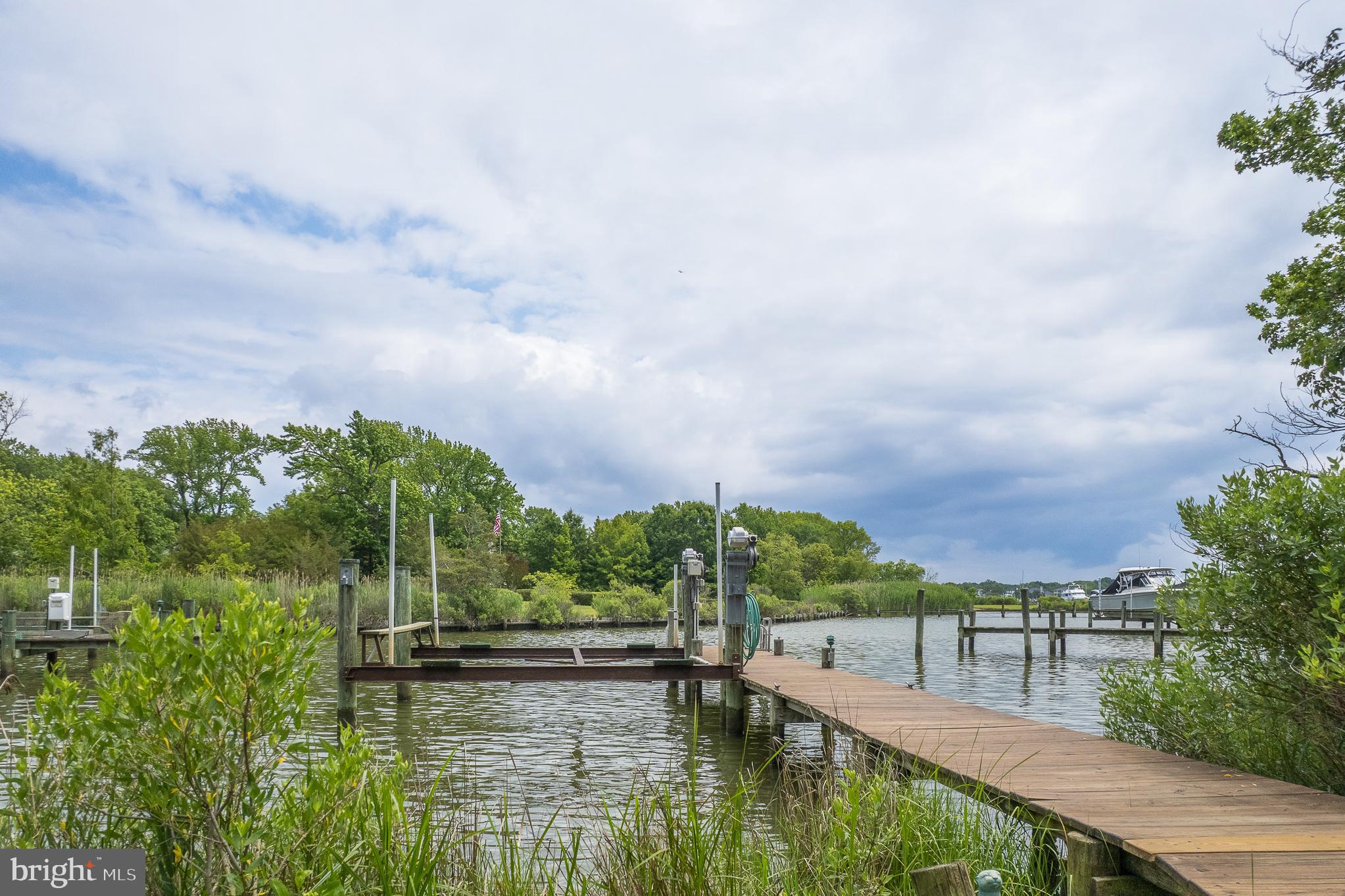 QUAY HARBOUR COMMUNITY - Residential