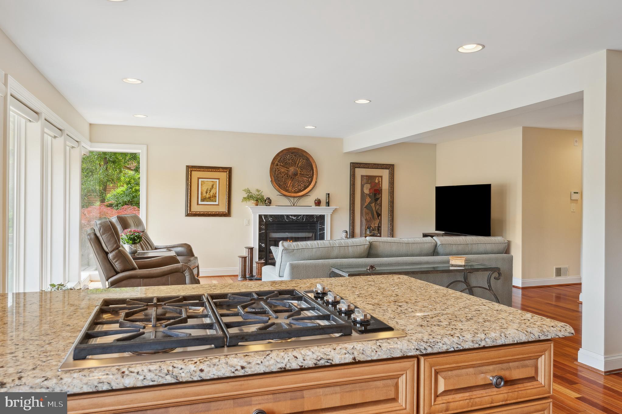 QUAY HARBOUR COMMUNITY - Residential