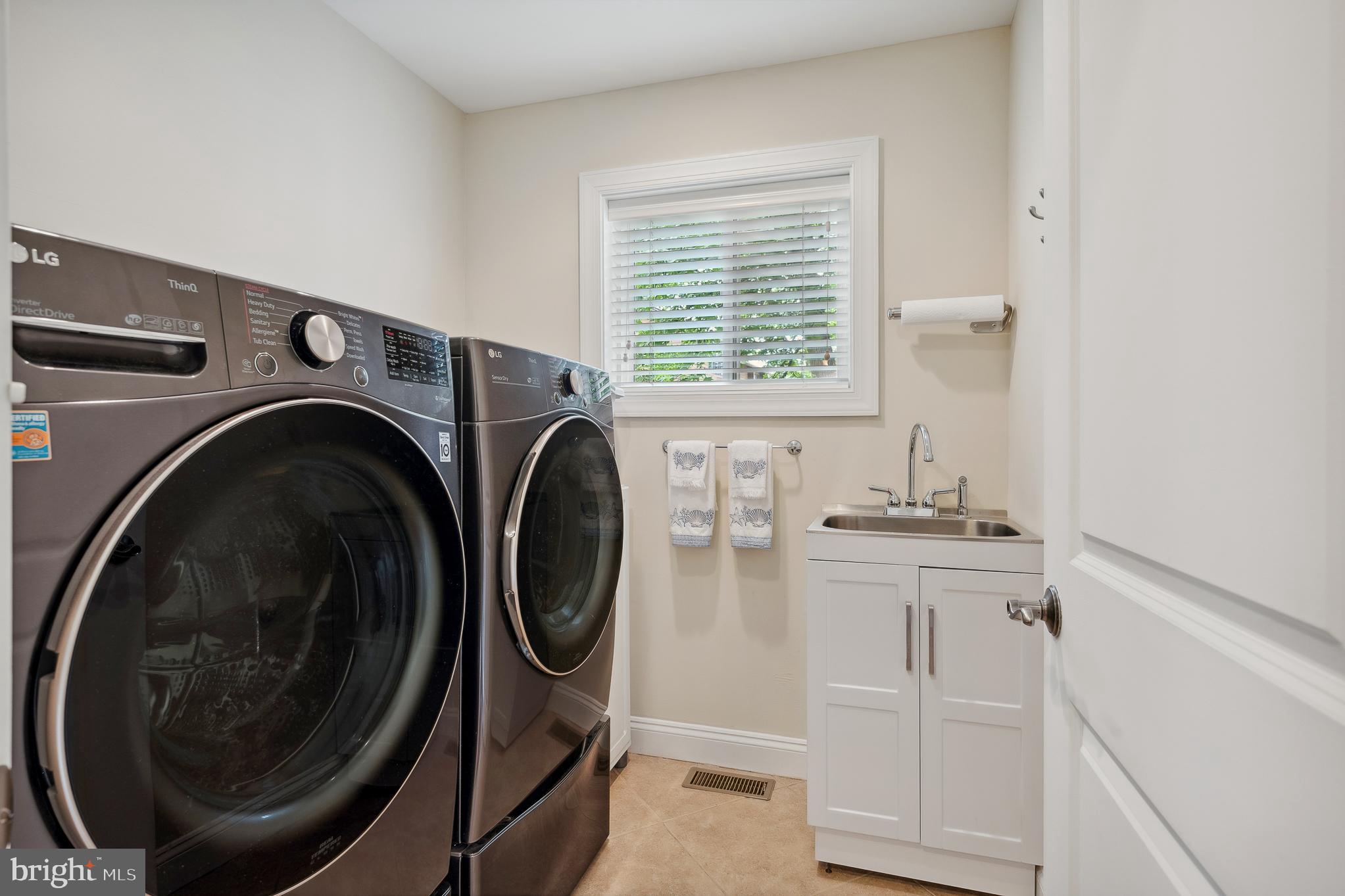 QUAY HARBOUR COMMUNITY - Residential