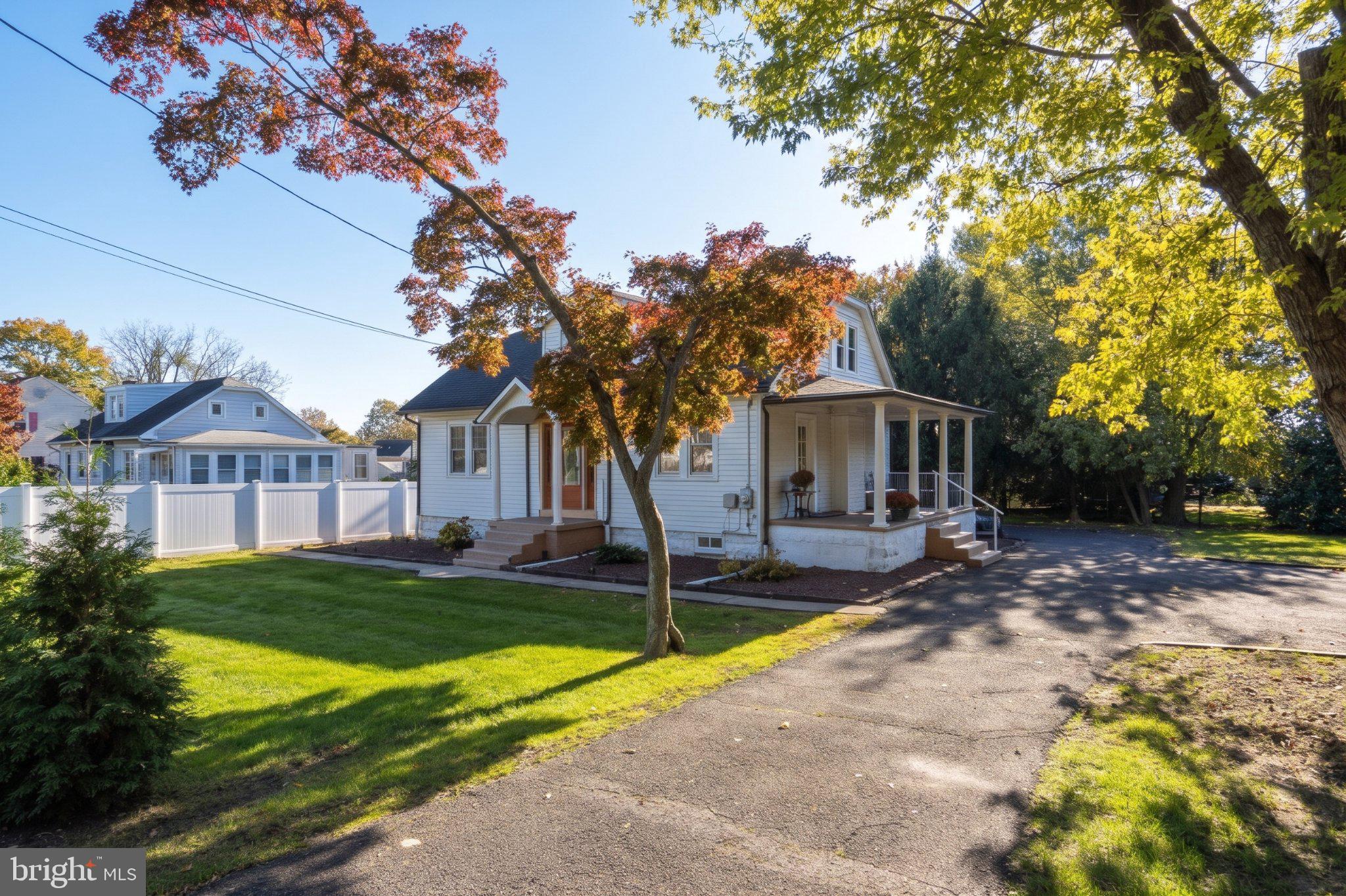 1611 BRIDGETOWN PIKE
