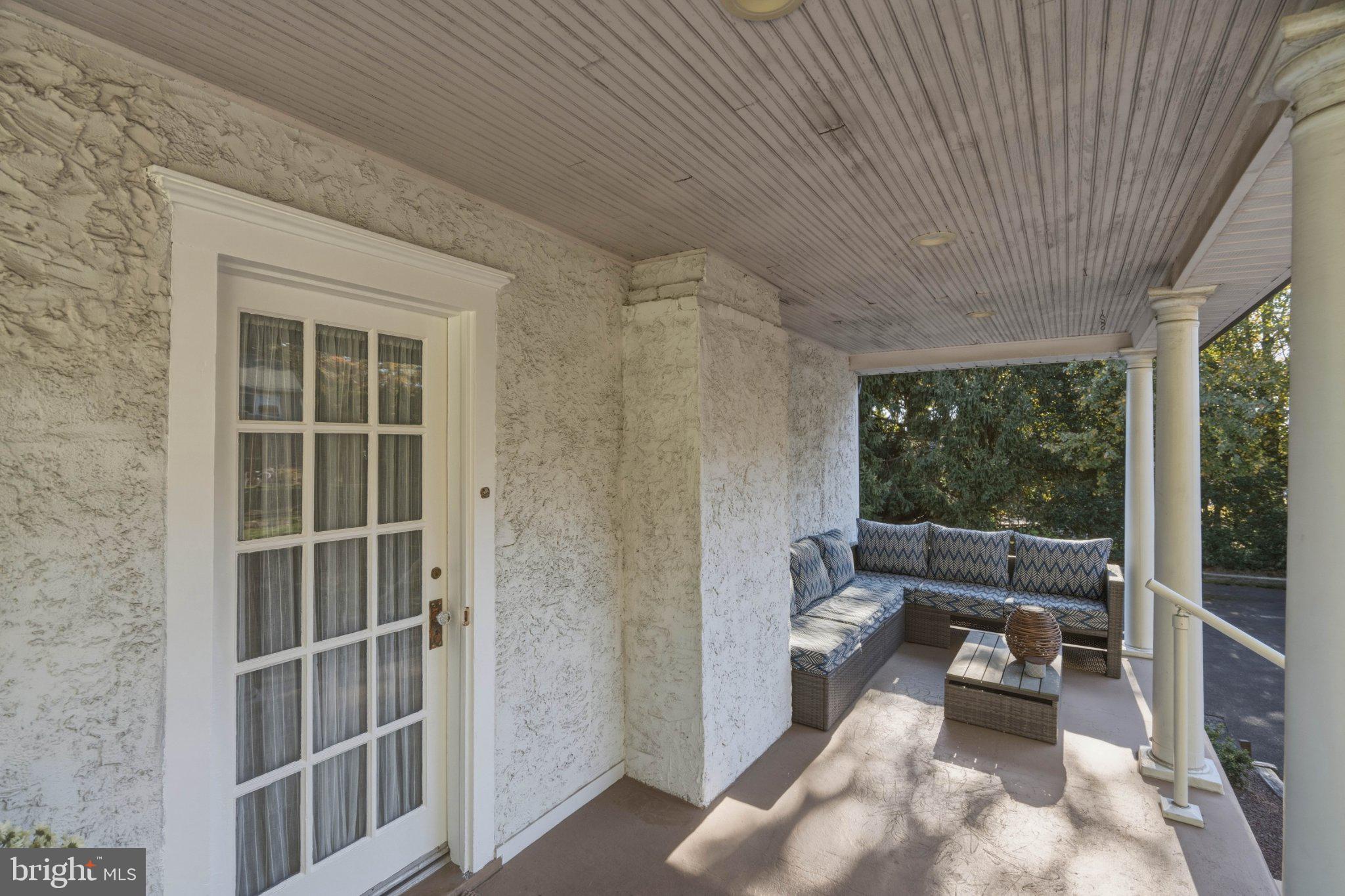 1611 BRIDGETOWN PIKE