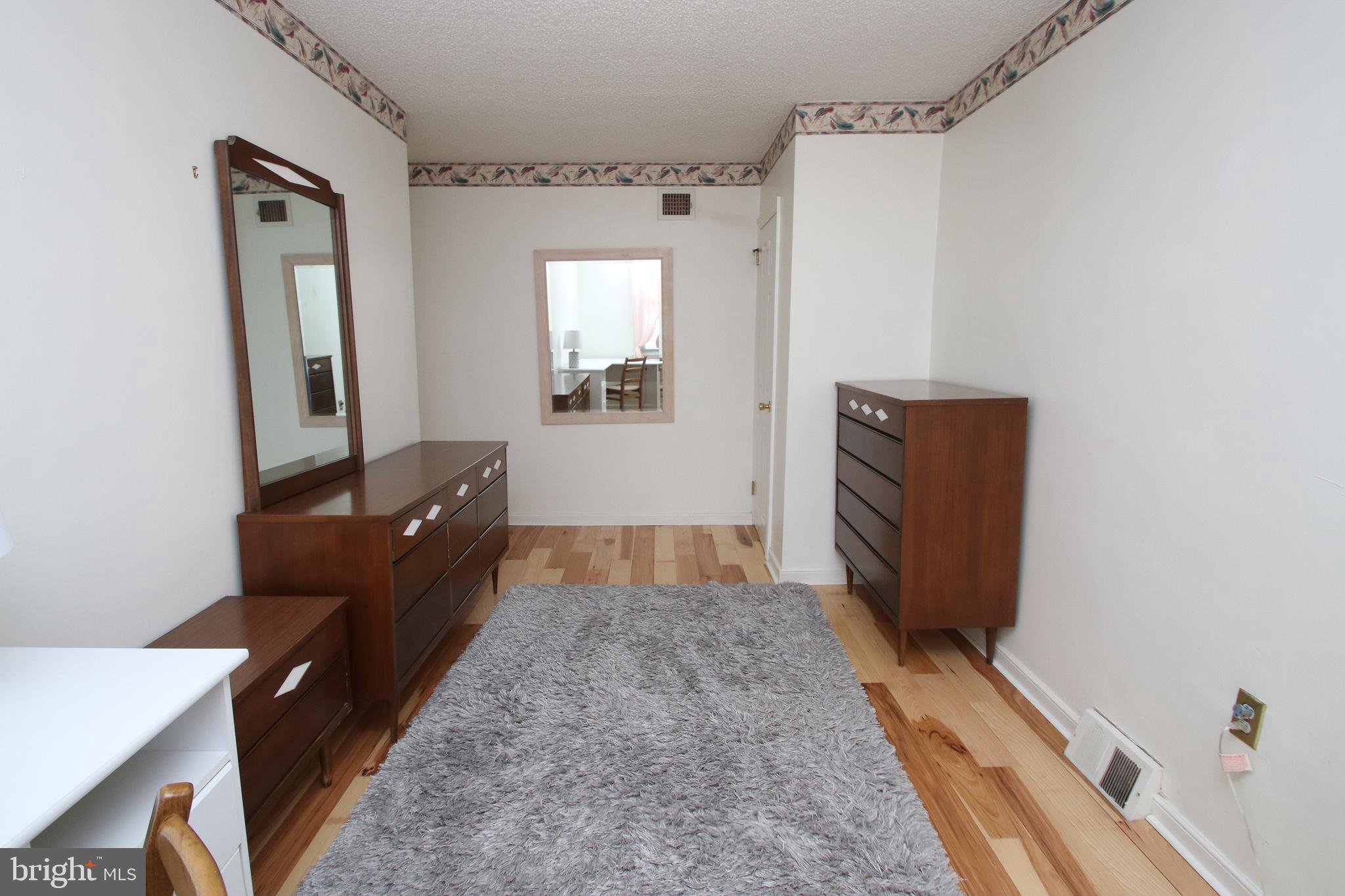 PHILADELPHIA (SOUTH) - Residential