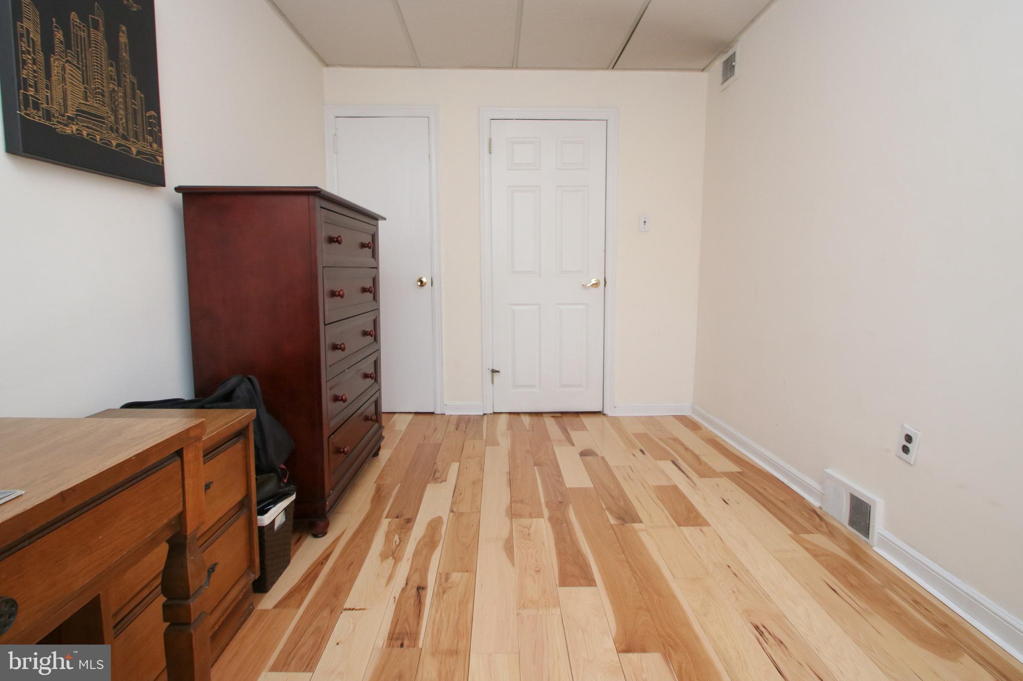PHILADELPHIA (SOUTH) - Residential