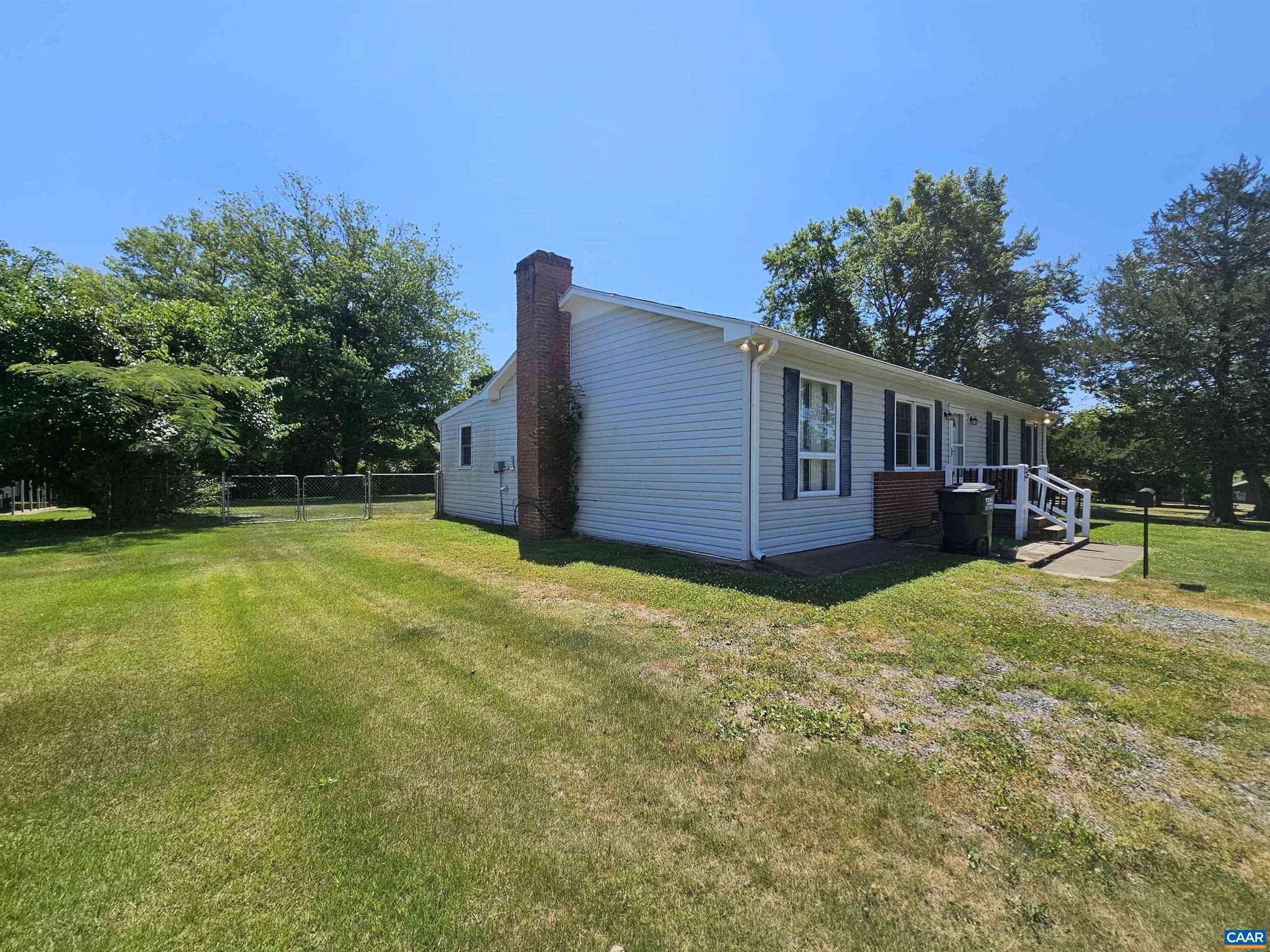 UNKNOWN - Residential Lease