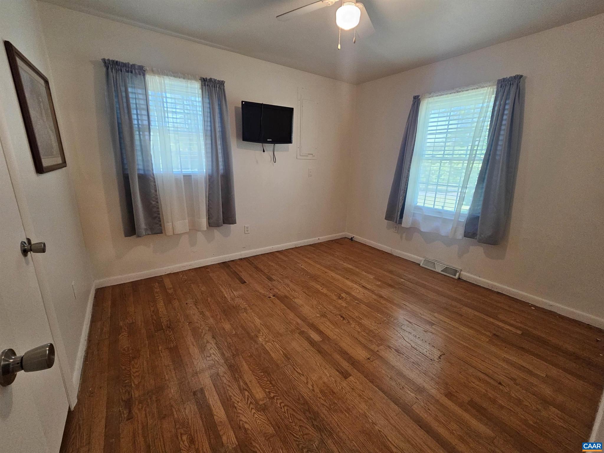 UNKNOWN - Residential Lease