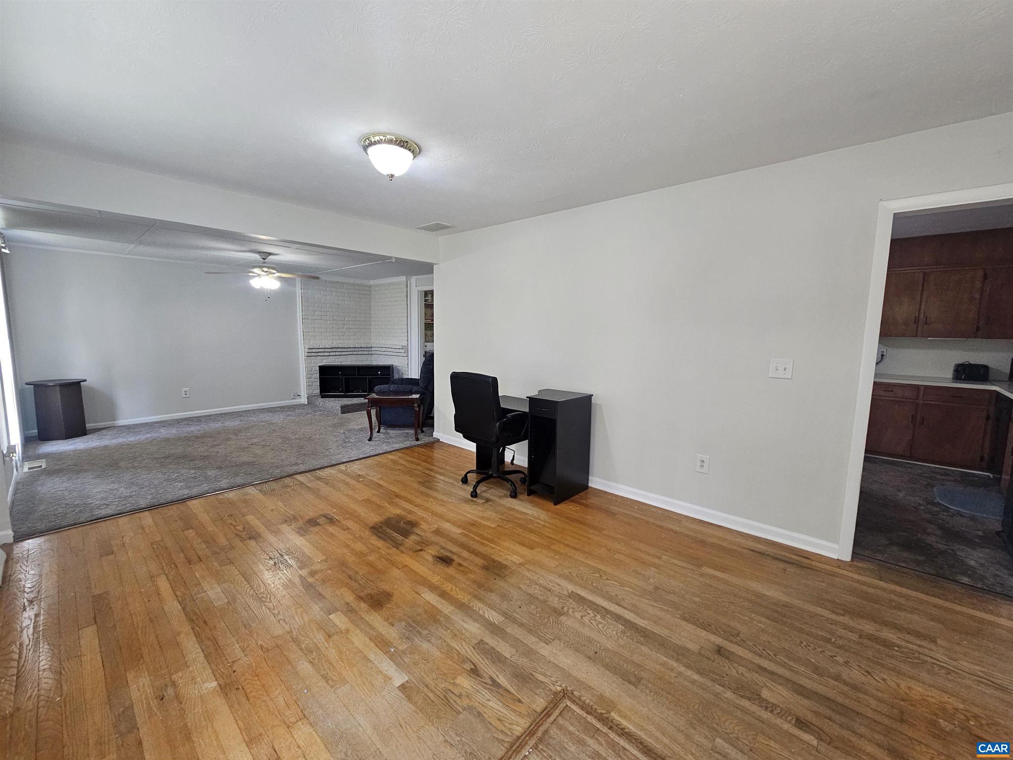 UNKNOWN - Residential Lease