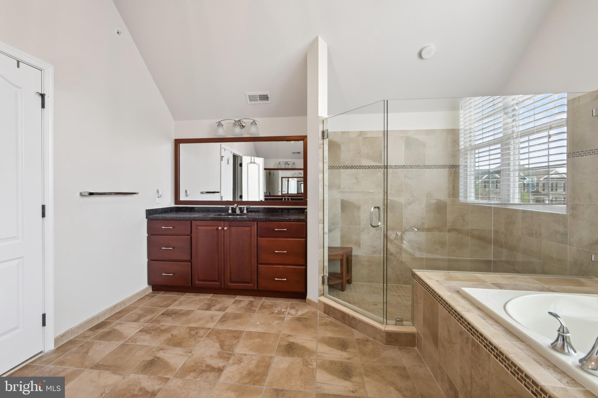 LISETER - Residential