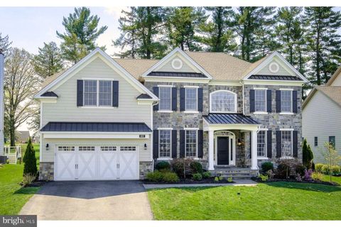 Photo of 402 Park Hill Lane, NEWTOWN SQUARE, PA 19073 (MLS # PADE2111960)