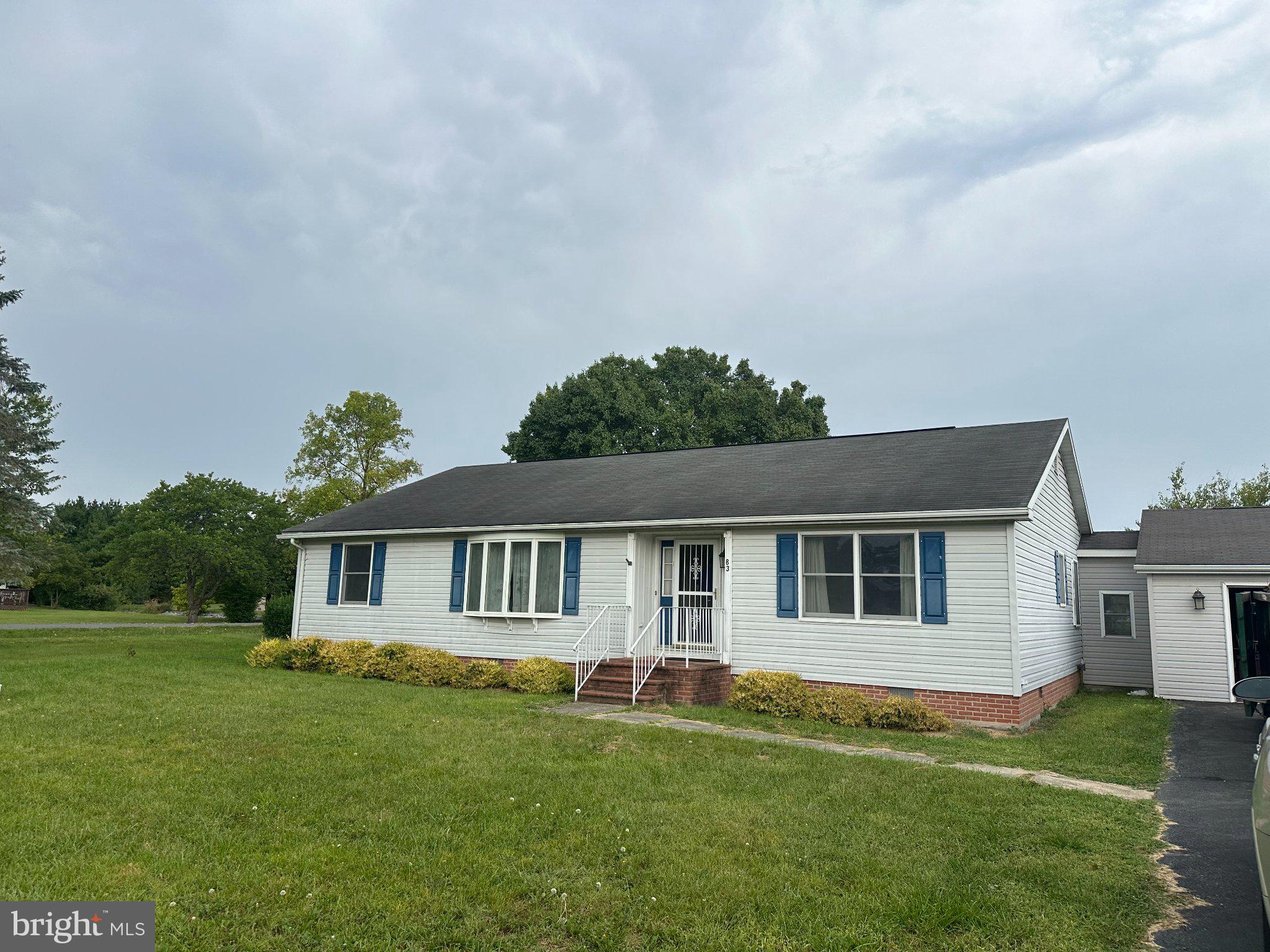 83 MONTMORENCY DRIVE