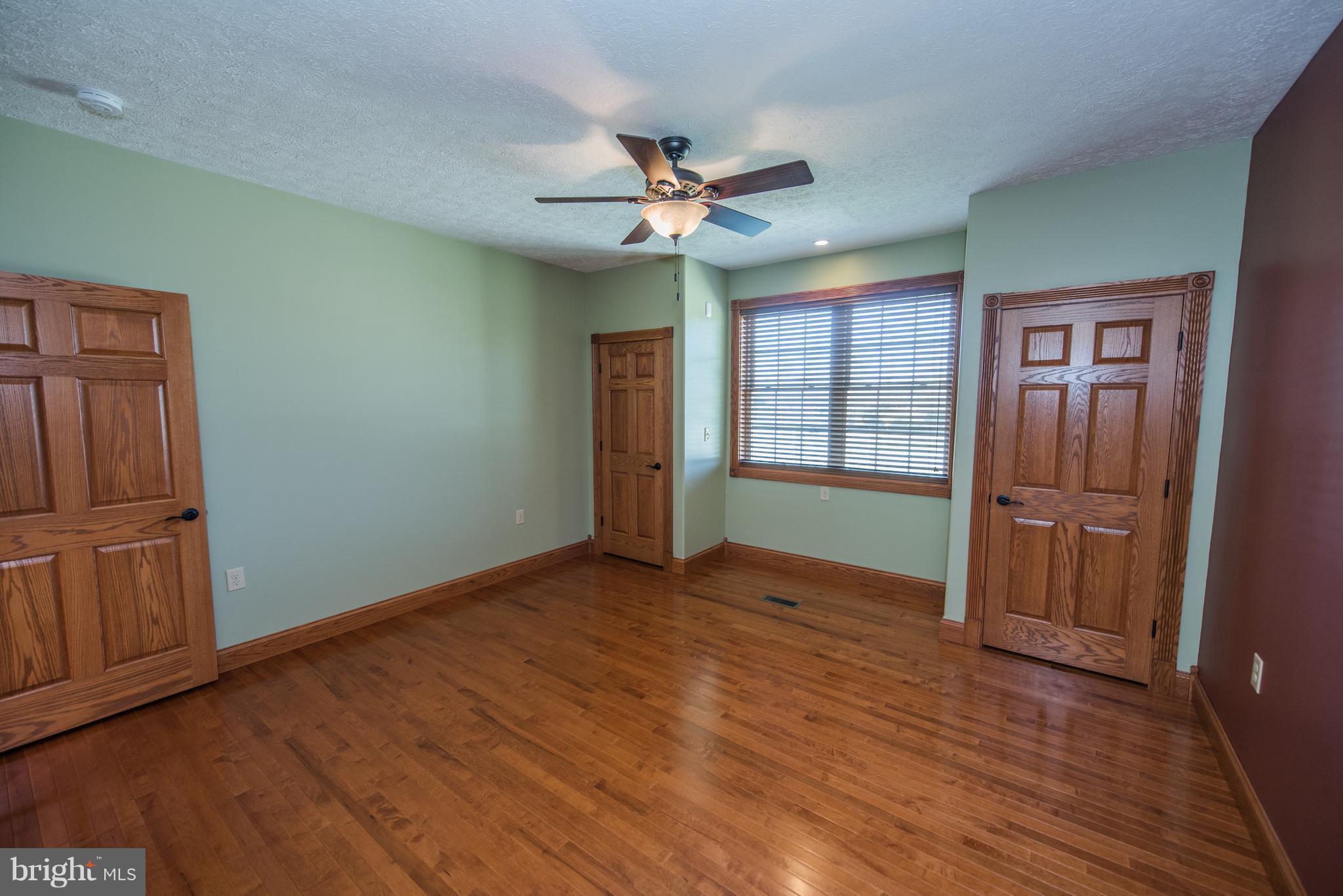 CROSSINGS ON THE POTOMAC - Residential