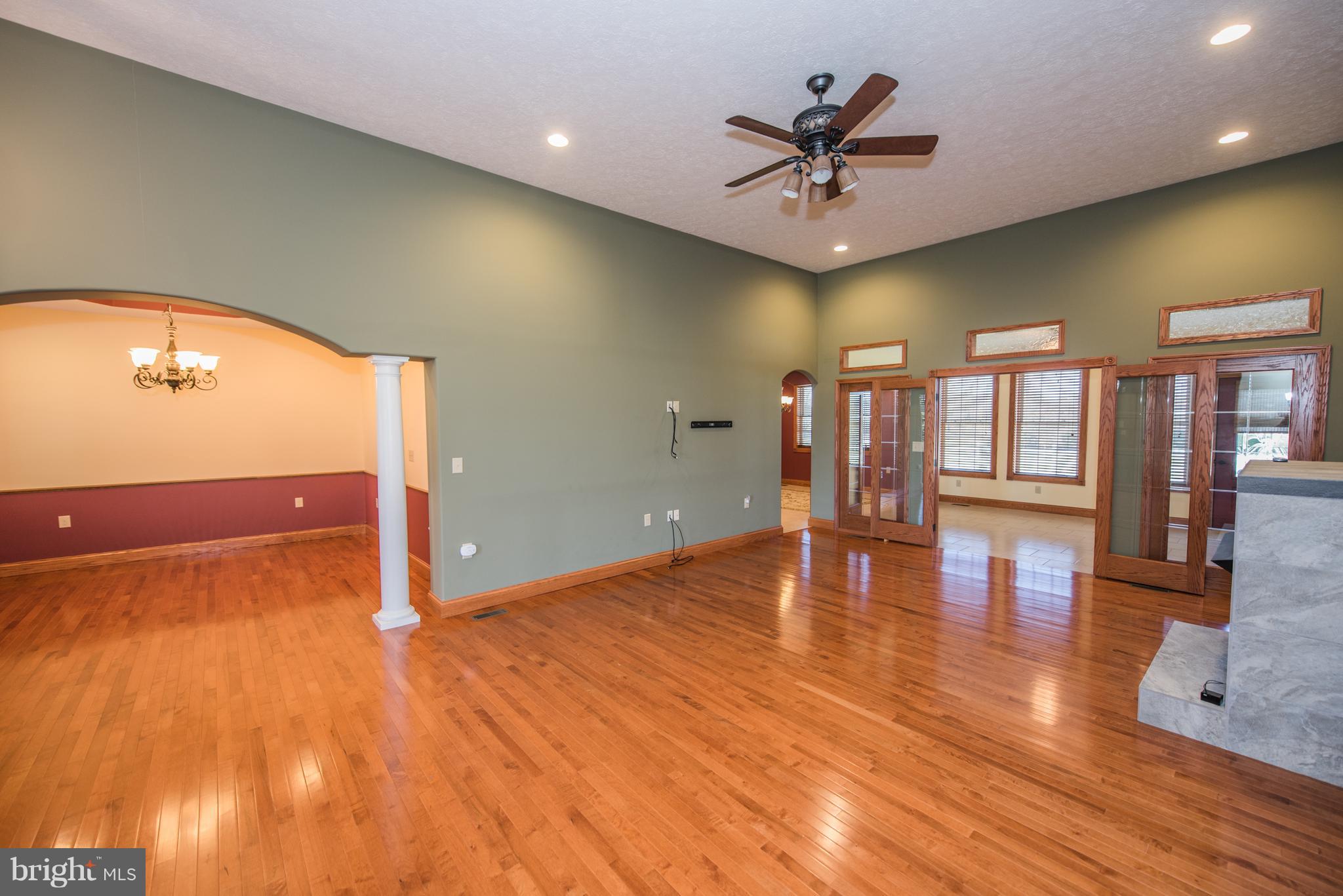 CROSSINGS ON THE POTOMAC - Residential