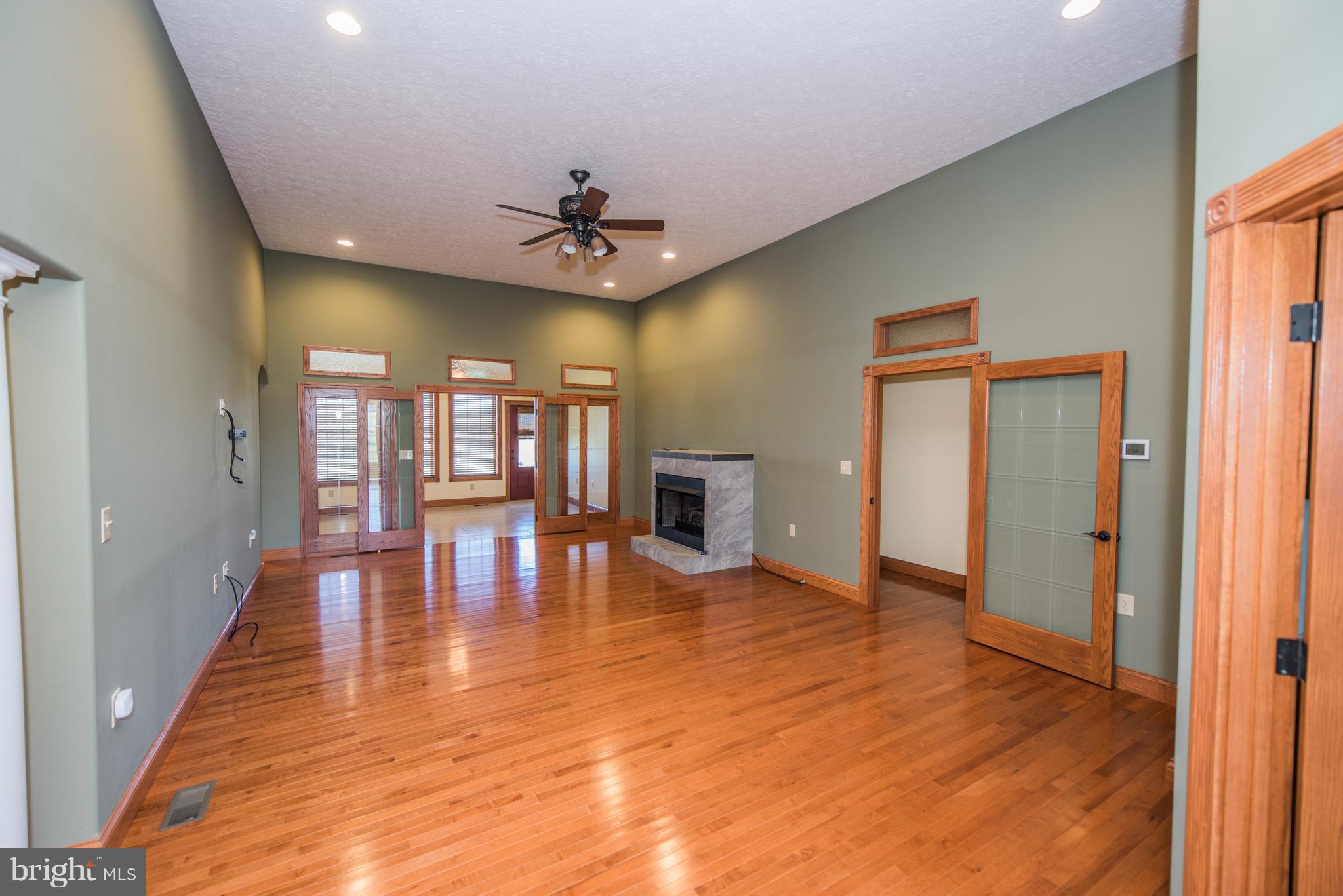 CROSSINGS ON THE POTOMAC - Residential