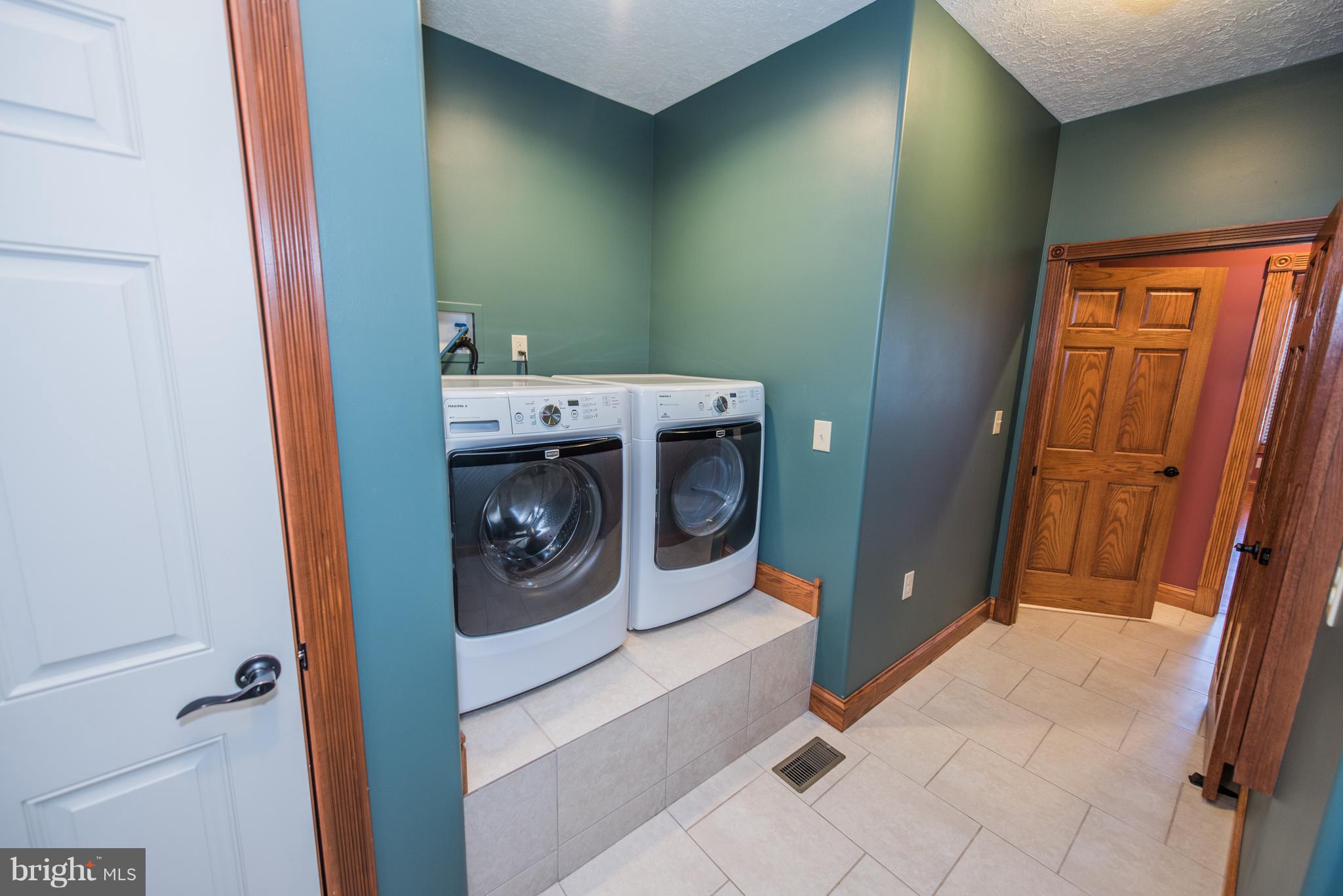 CROSSINGS ON THE POTOMAC - Residential