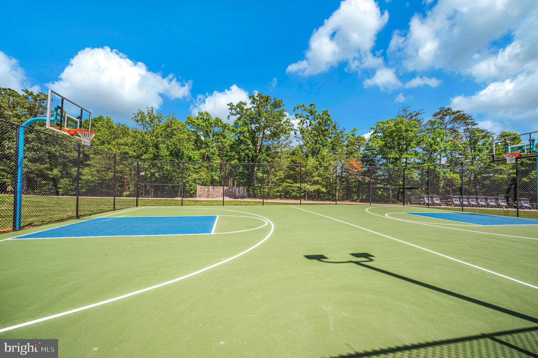 SHENANDOAH CROSSING COUNTRY CLUB - Residential
