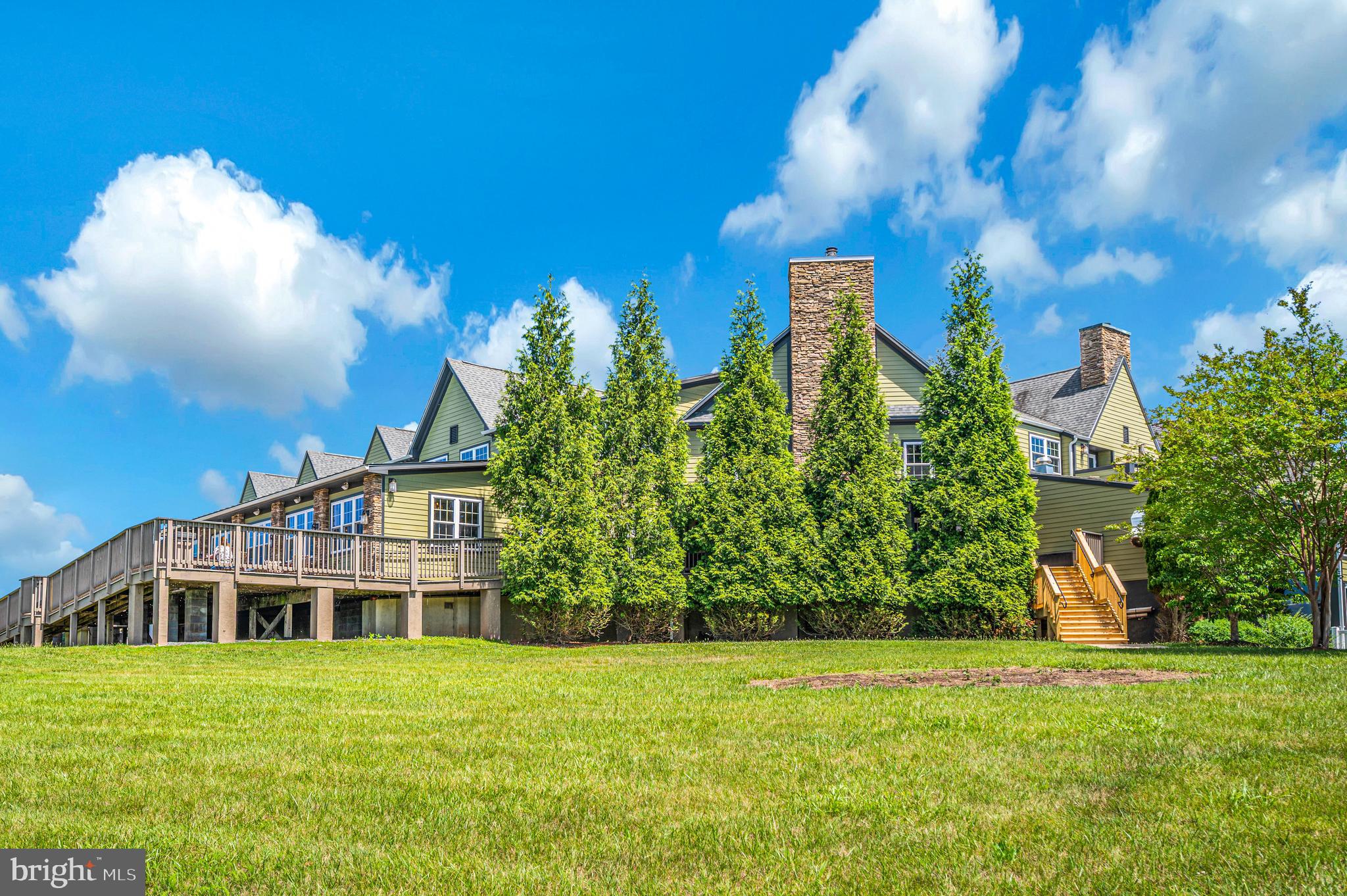 SHENANDOAH CROSSING COUNTRY CLUB - Residential