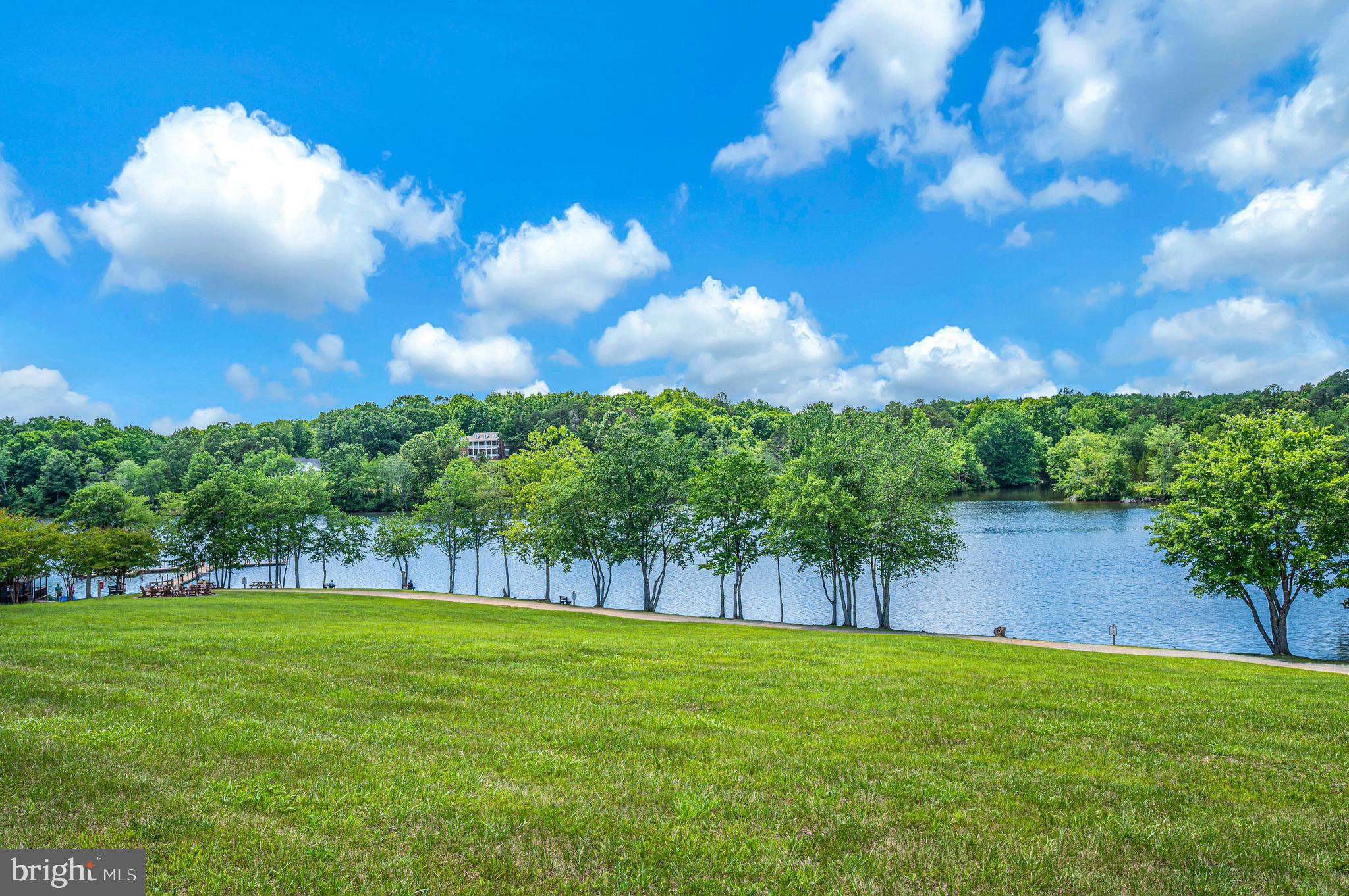 SHENANDOAH CROSSING COUNTRY CLUB - Residential