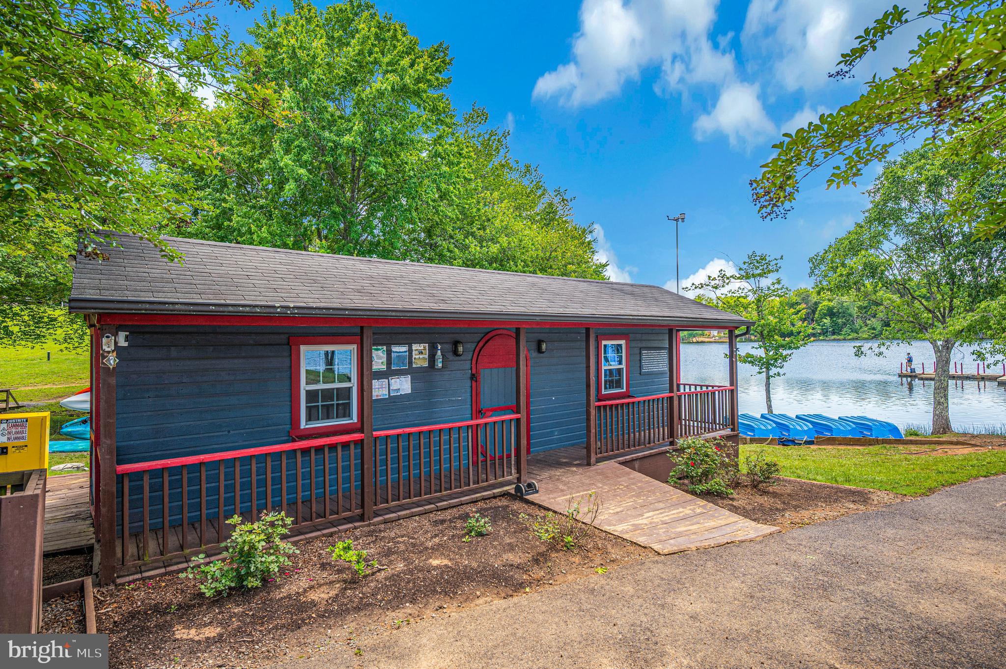 SHENANDOAH CROSSING COUNTRY CLUB - Residential