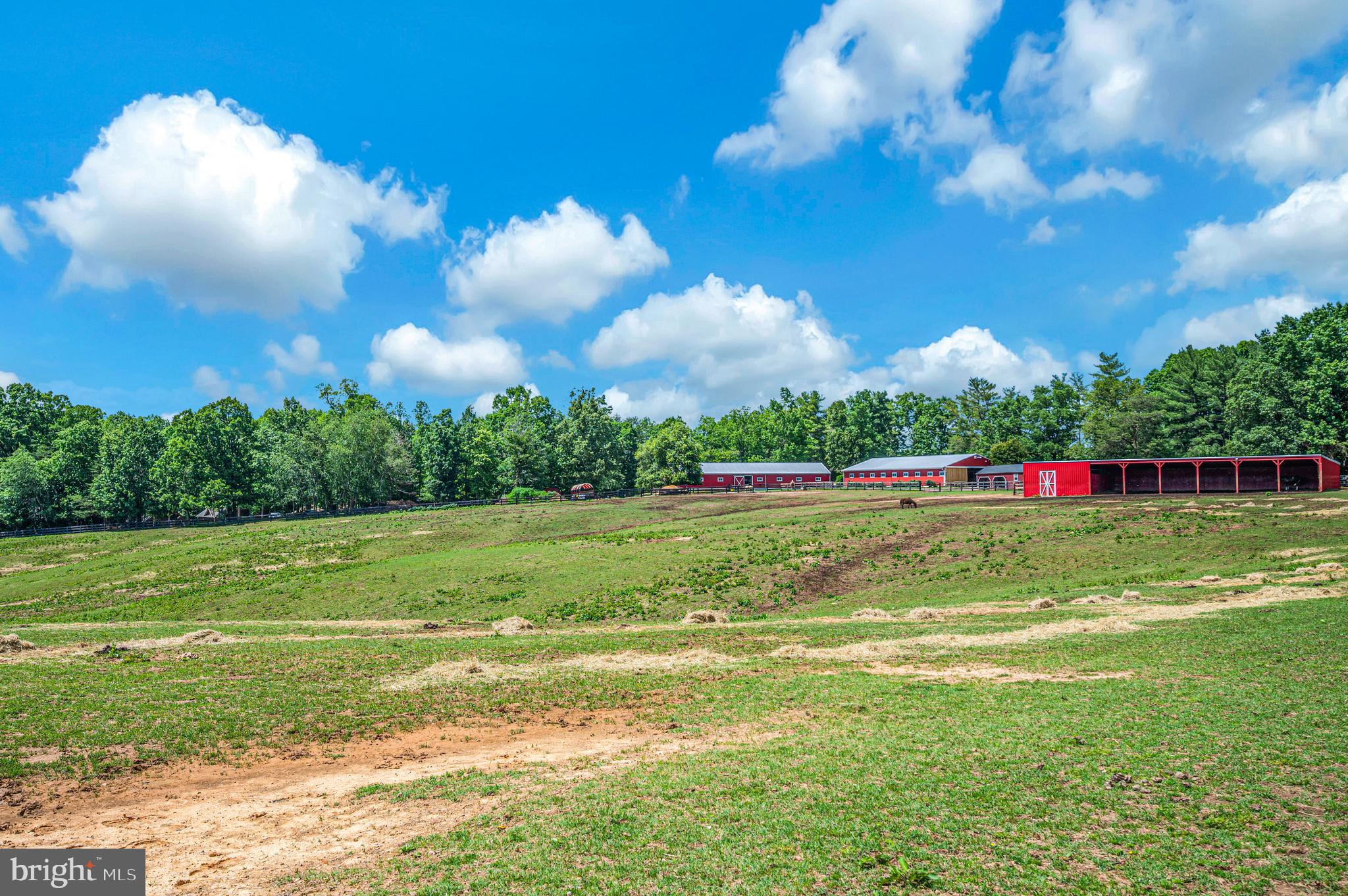 SHENANDOAH CROSSING COUNTRY CLUB - Residential
