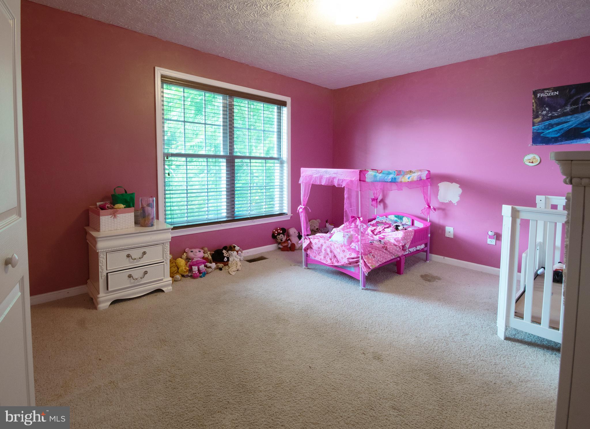 HAMILTONS CROSSING - Residential