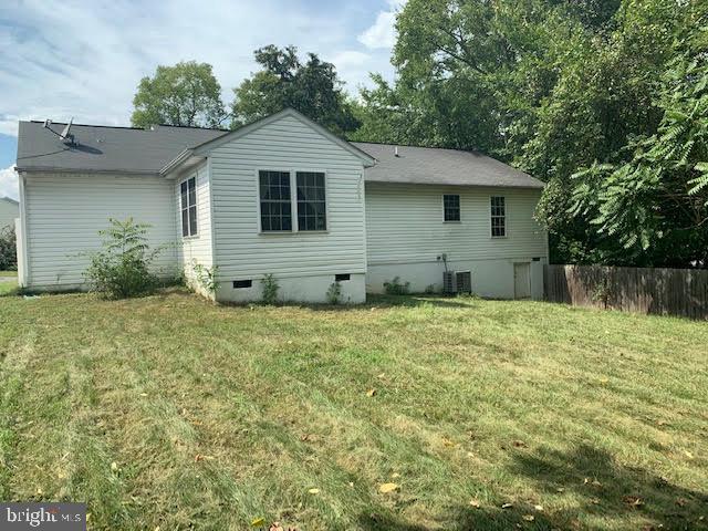 HAMILTONS CROSSING - Residential